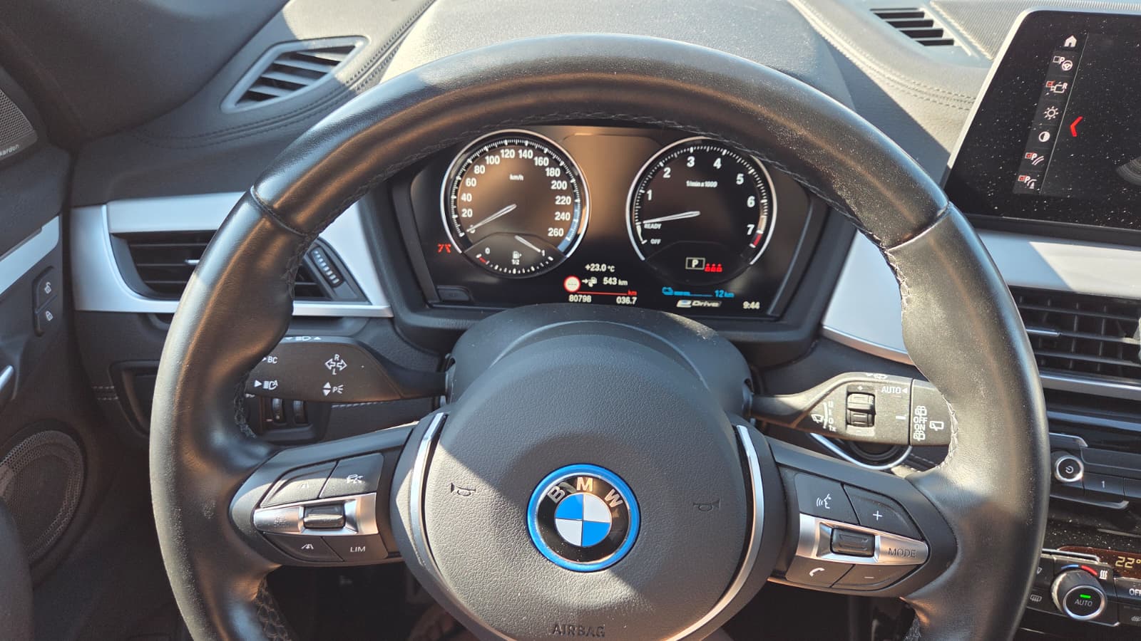 BMW X1 xDrive 25e M Sport Steptronic-image-10