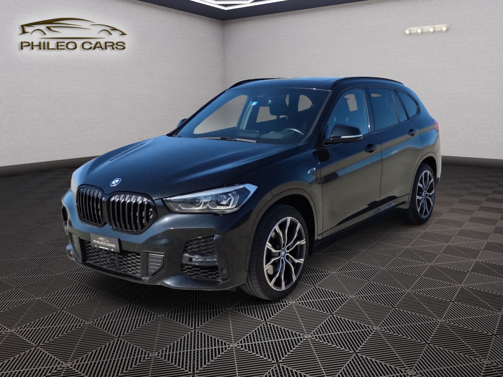 BMW X1 xDrive 25e M Sport Steptronic-image-0