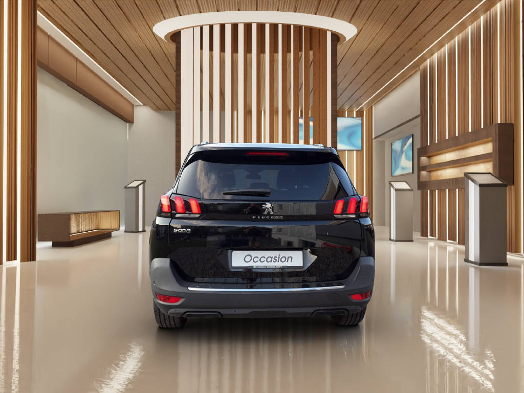 PEUGEOT 5008 1.6 PureTech Allure-image-3