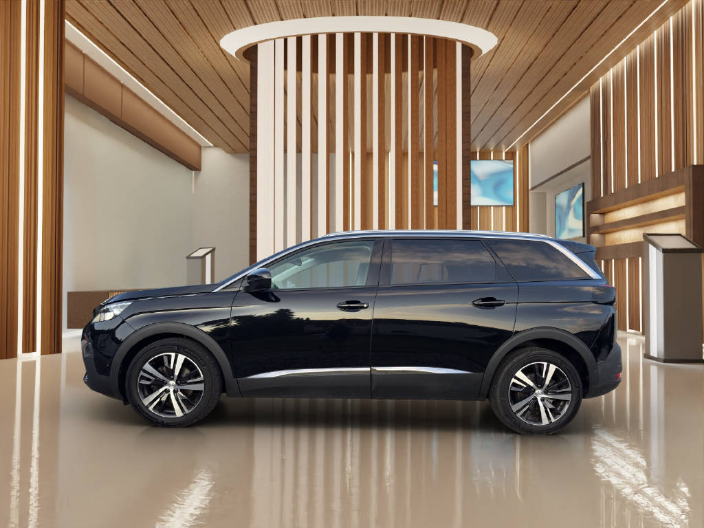 PEUGEOT 5008 1.6 PureTech Allure-image-1