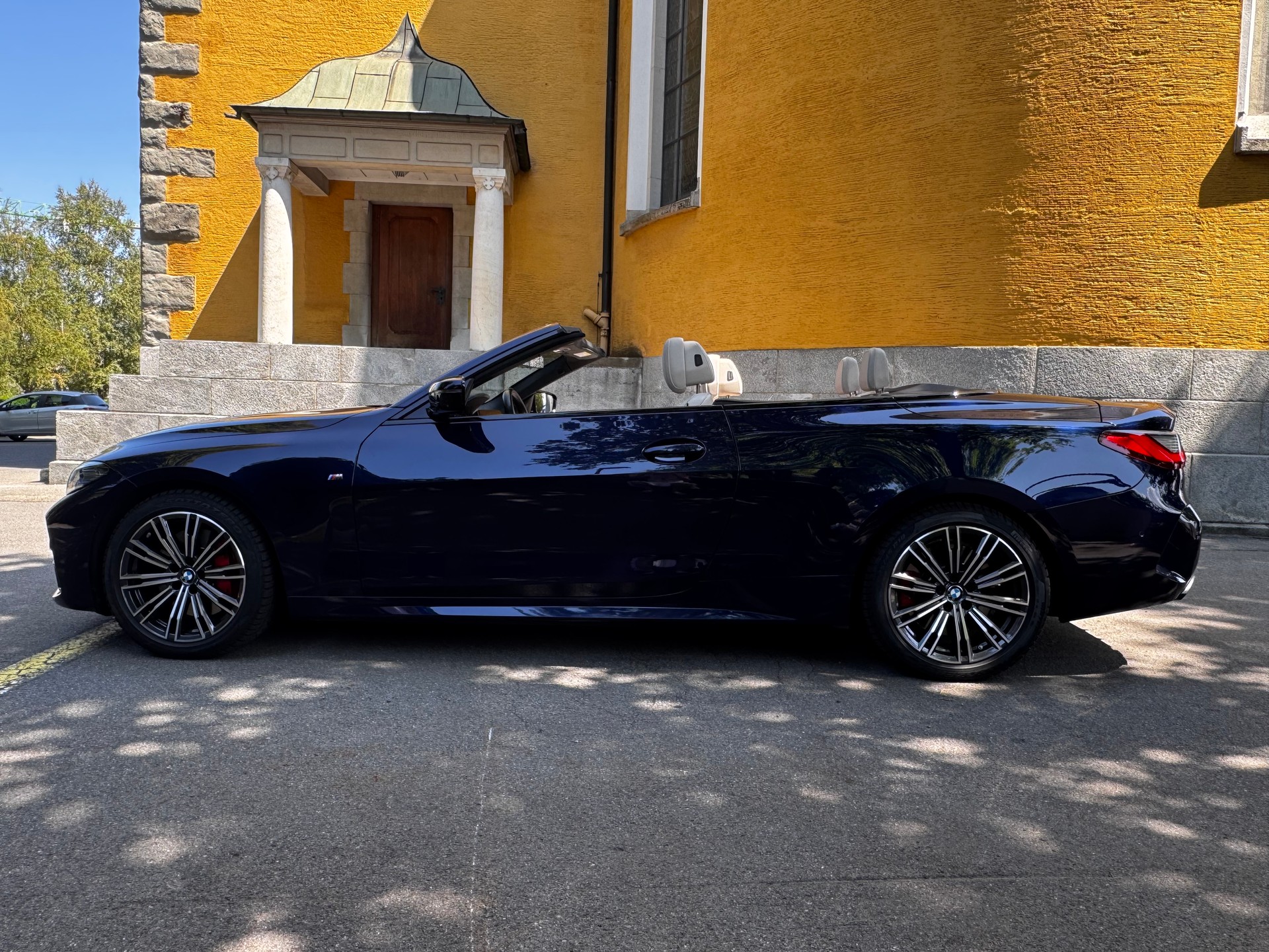 BMW M440i xDrive-image-3