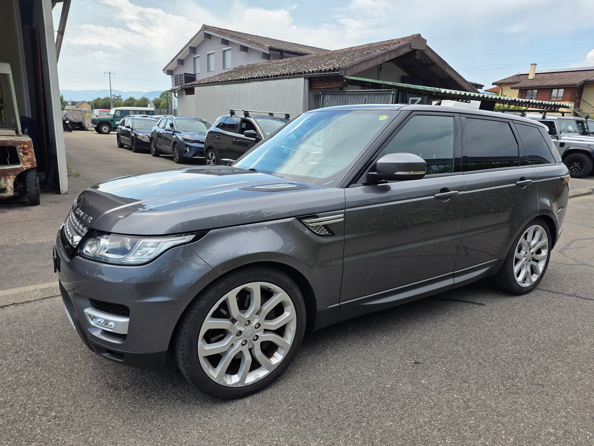 LAND ROVER Range Rover Sport 3.0 SDV6 HSE Automatic-image-0