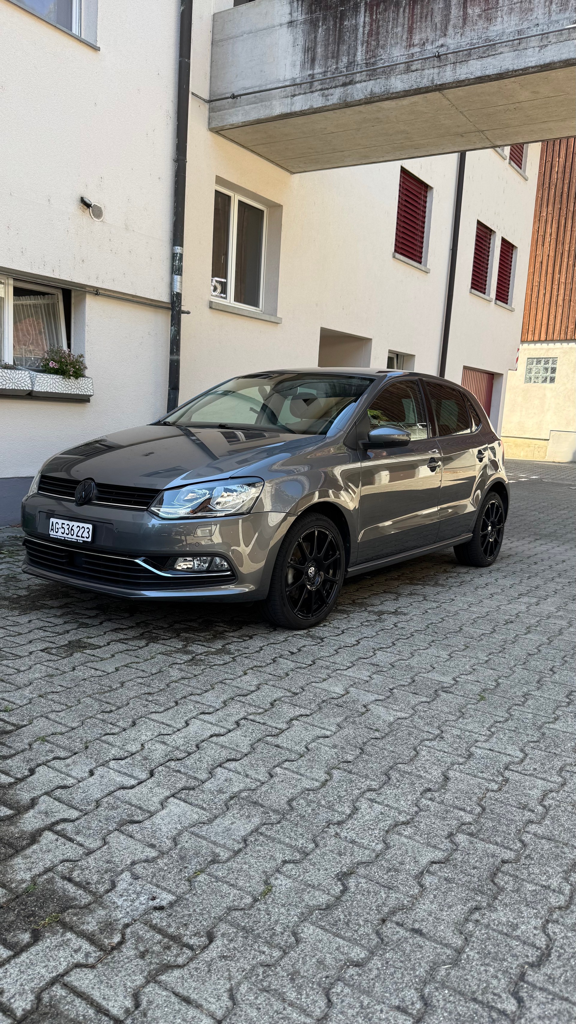 VW 1.4 TDI CR 105 BlueMT Highline-image-1