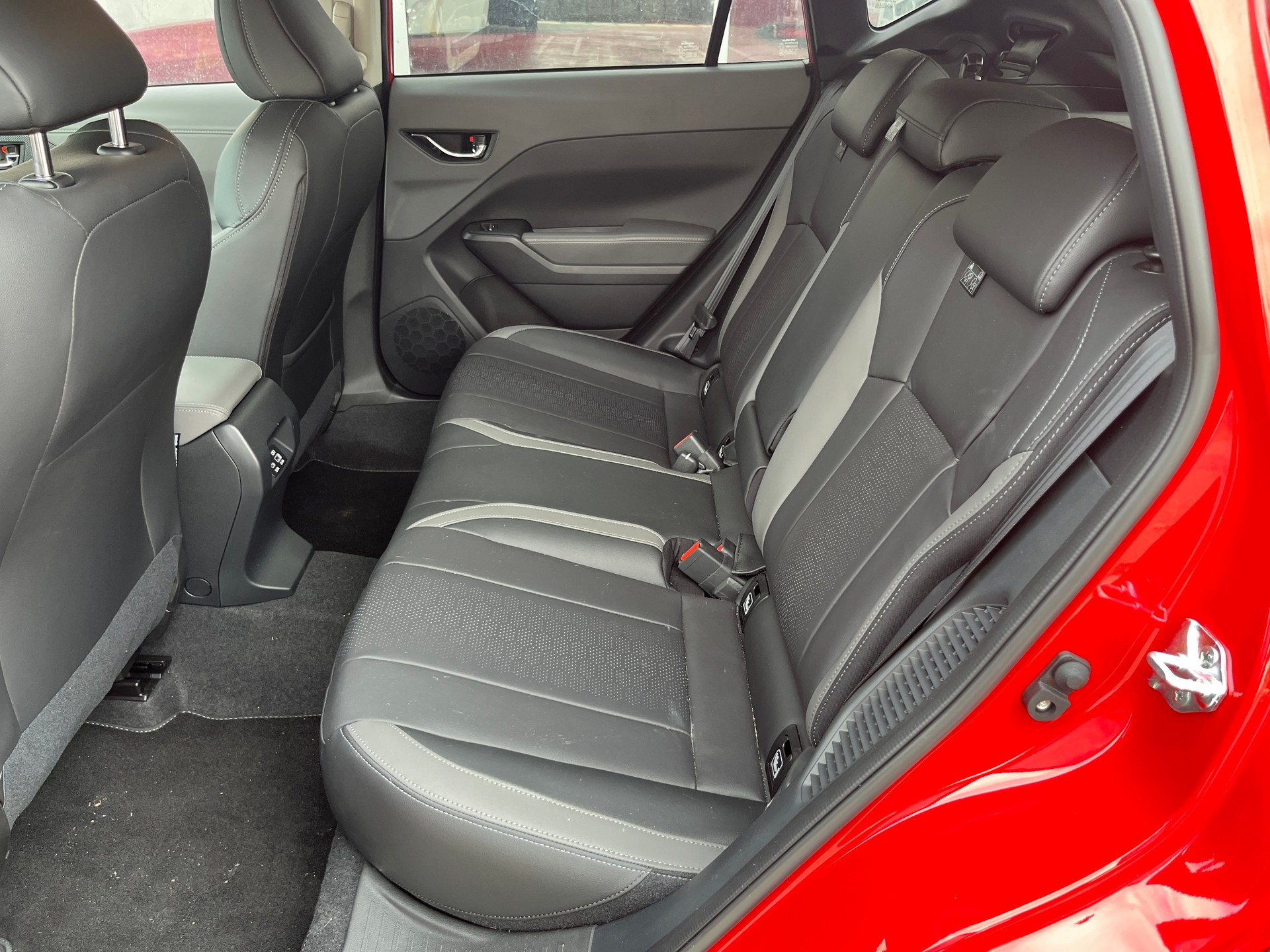 SUBARU Crosstrek 2.0i e-Boxer Luxury-image-9