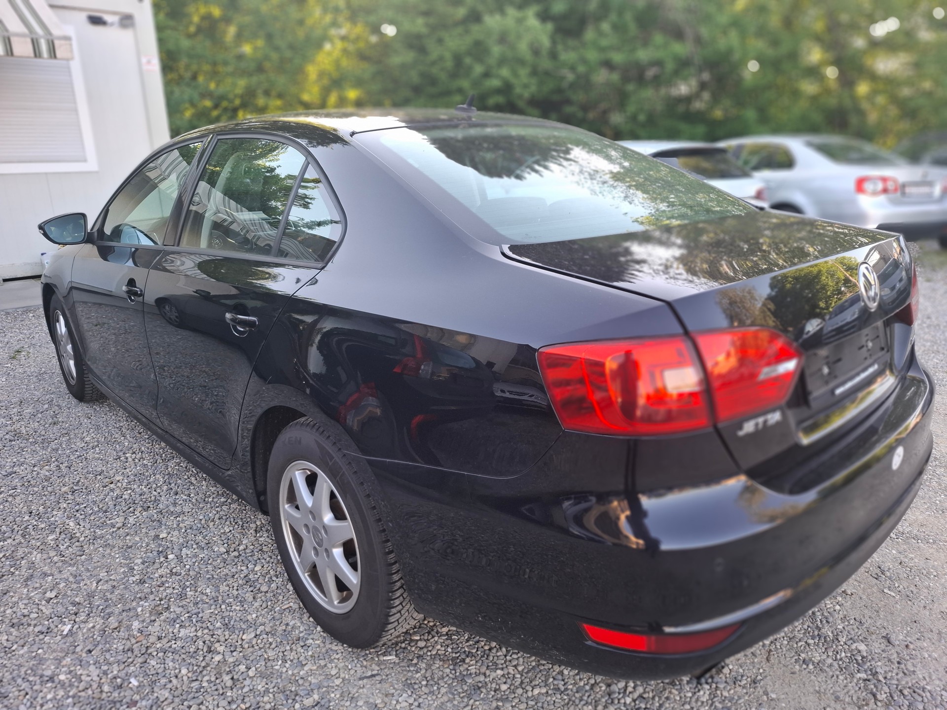 VW Jetta 1.2 TSI BlueMotion Technology Trendline-image-5