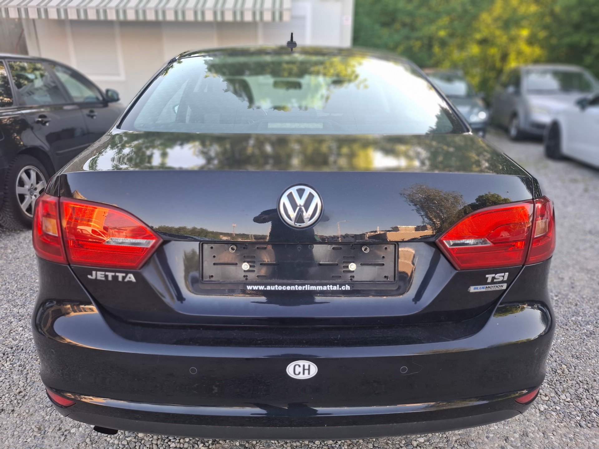 VW Jetta 1.2 TSI BlueMotion Technology Trendline-image-6