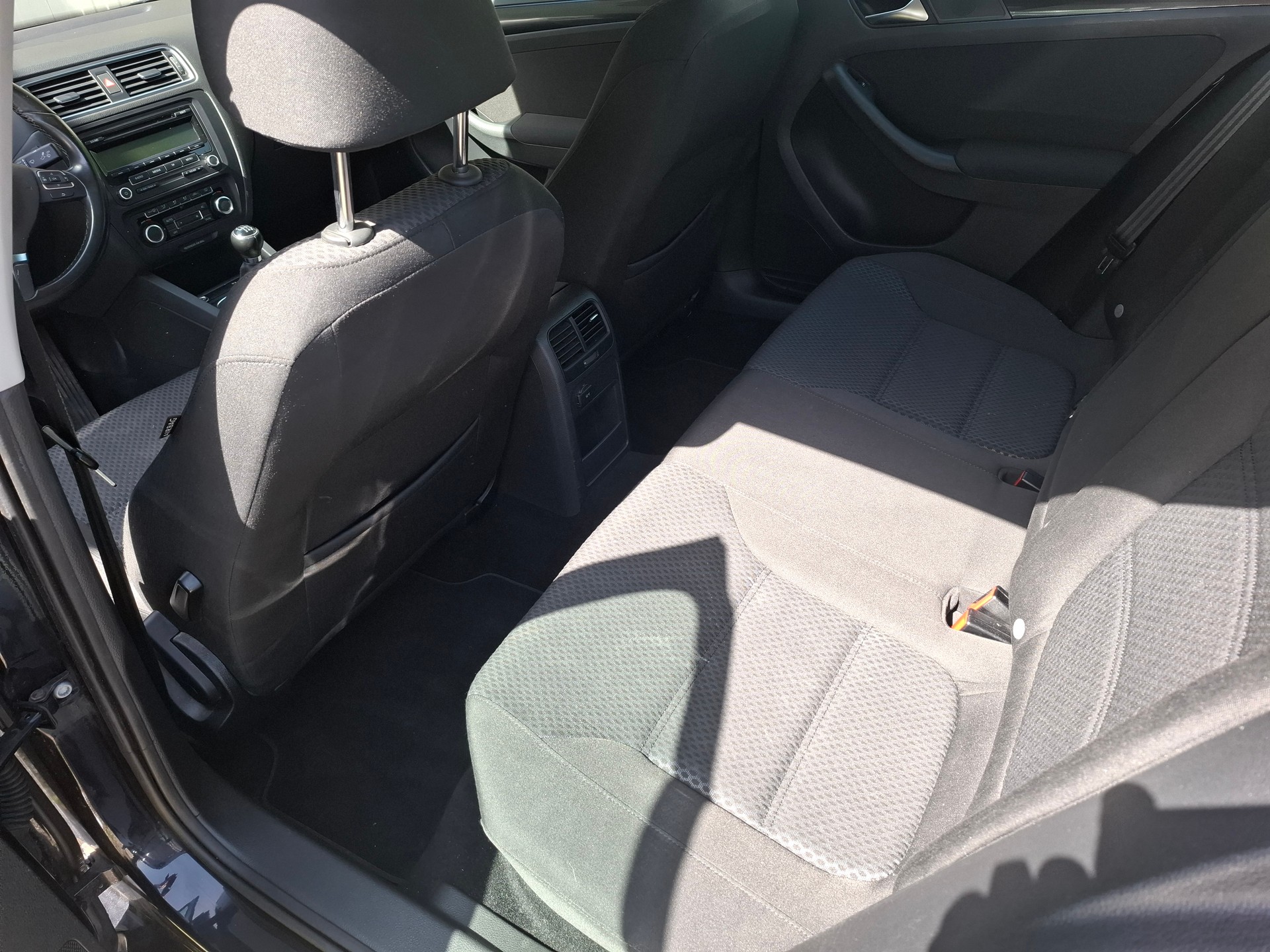 VW Jetta 1.2 TSI BlueMotion Technology Trendline-image-9