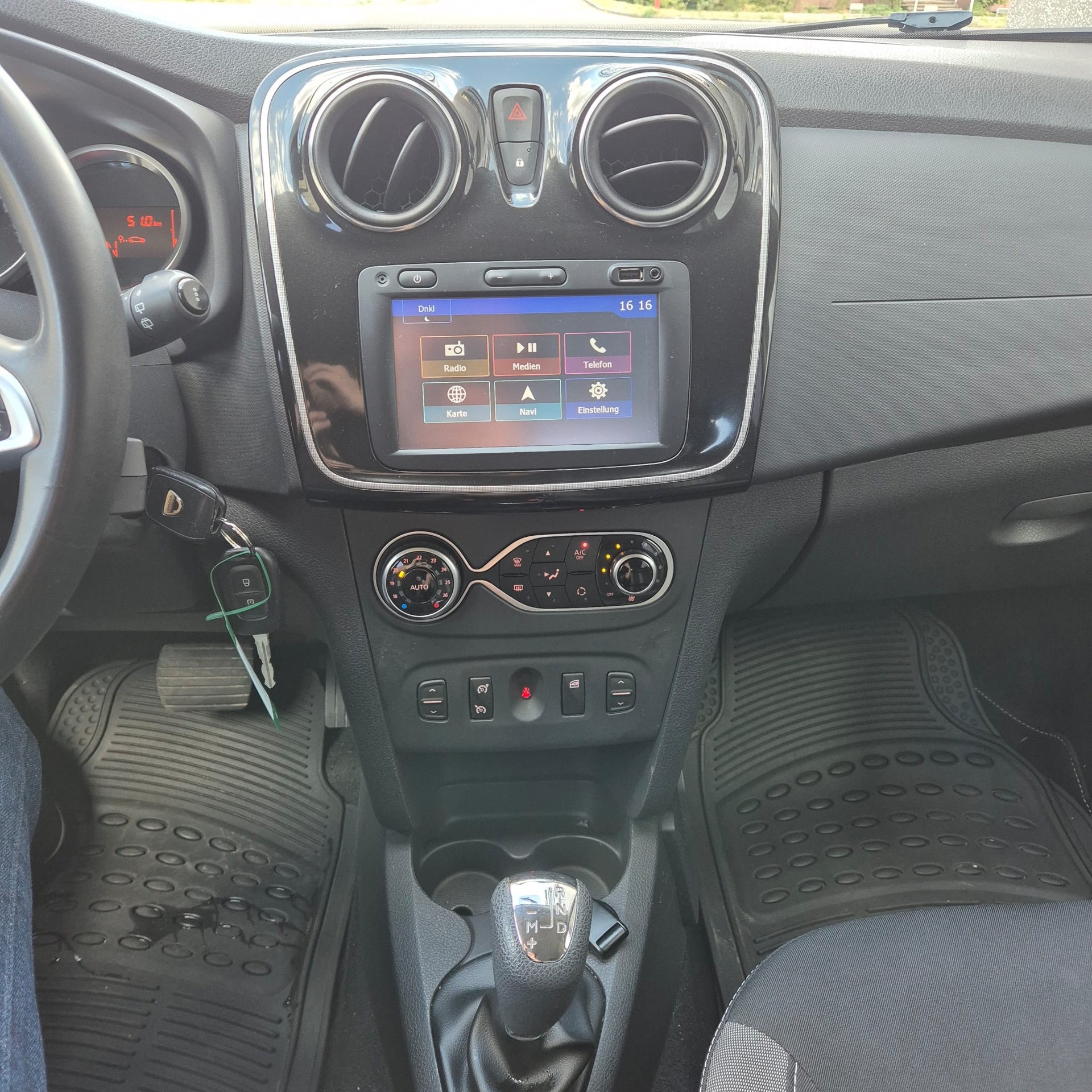 DACIA Sandero 1.5 dCi Stepway Unlimited 2 Automatic-image-8