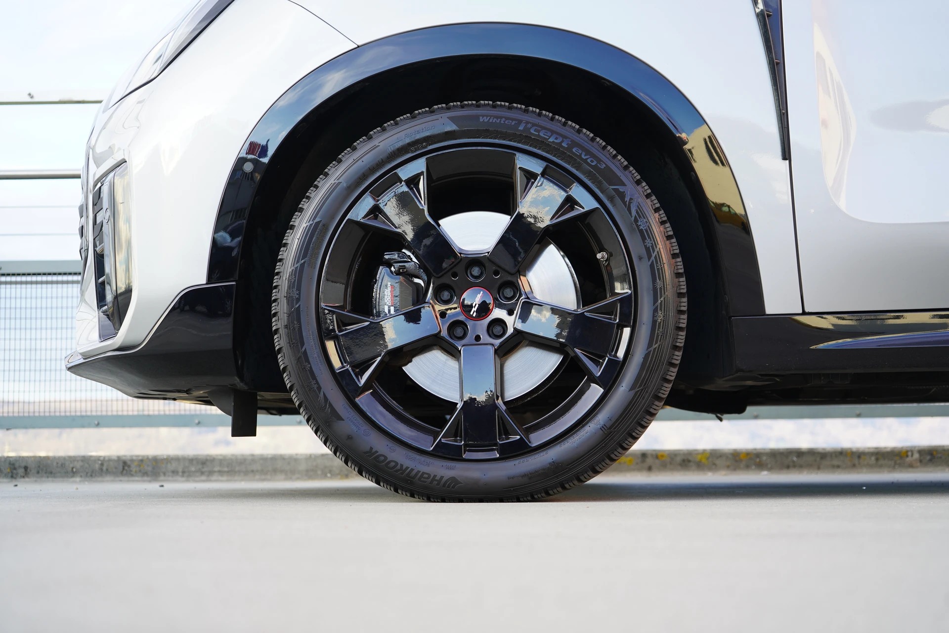 MINI COUNTRYMAN S ALL4 STEPTRONIC JCW BLACK l 217 PS-image-20