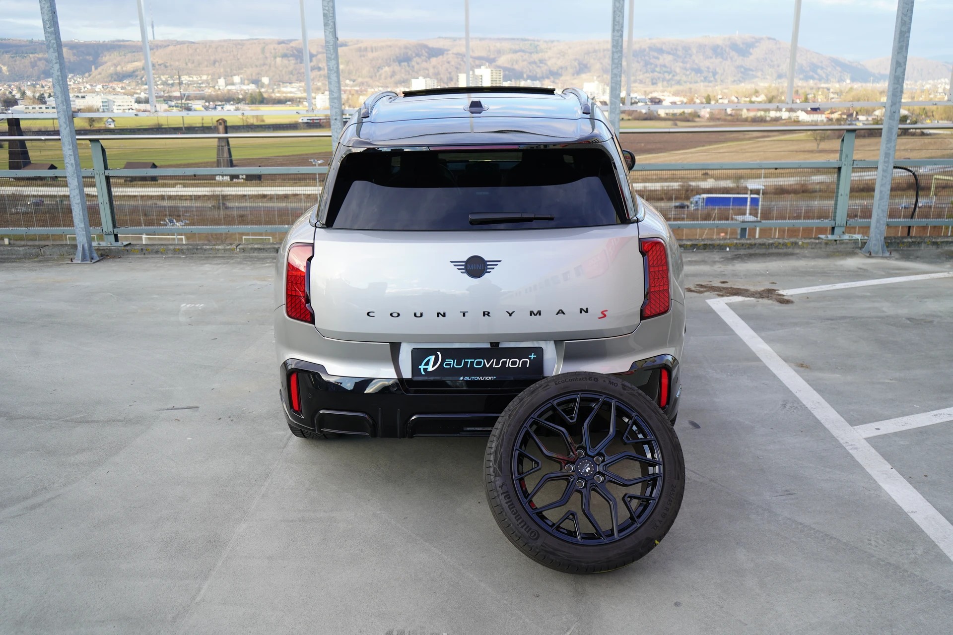 MINI COUNTRYMAN S ALL4 STEPTRONIC JCW BLACK l 217 PS-image-18