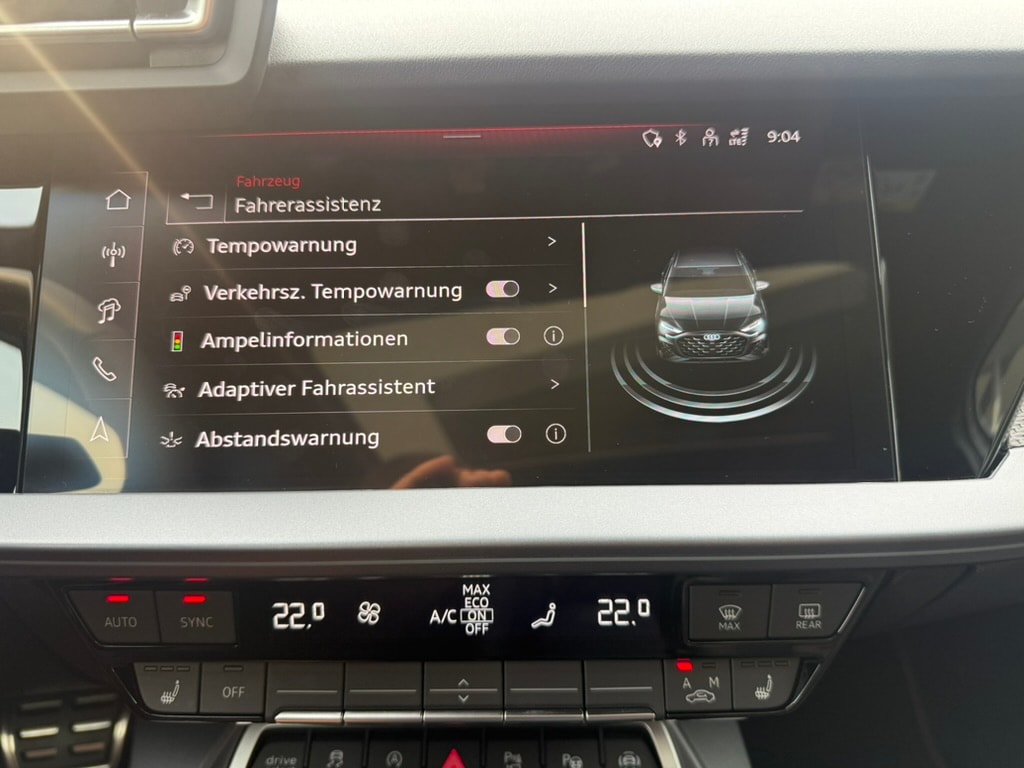 AUDI A3 Limousine 40 TFSI S line S-tronic quattro*Standheizung, Panodach, Carbon, Np;78'750.-Fr., (5-Jahre Garantie)-image-15