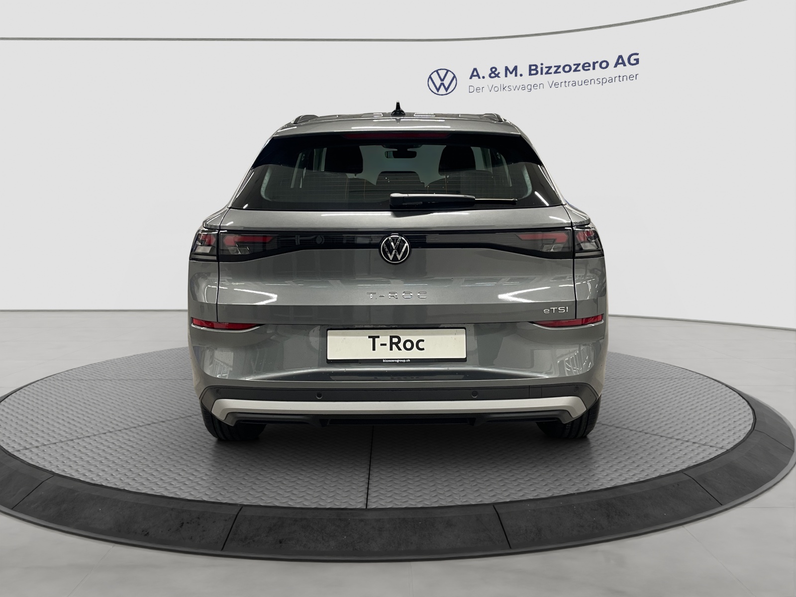 VW T-Roc 1.5 eTSI mHEV Trend DSG-image-3