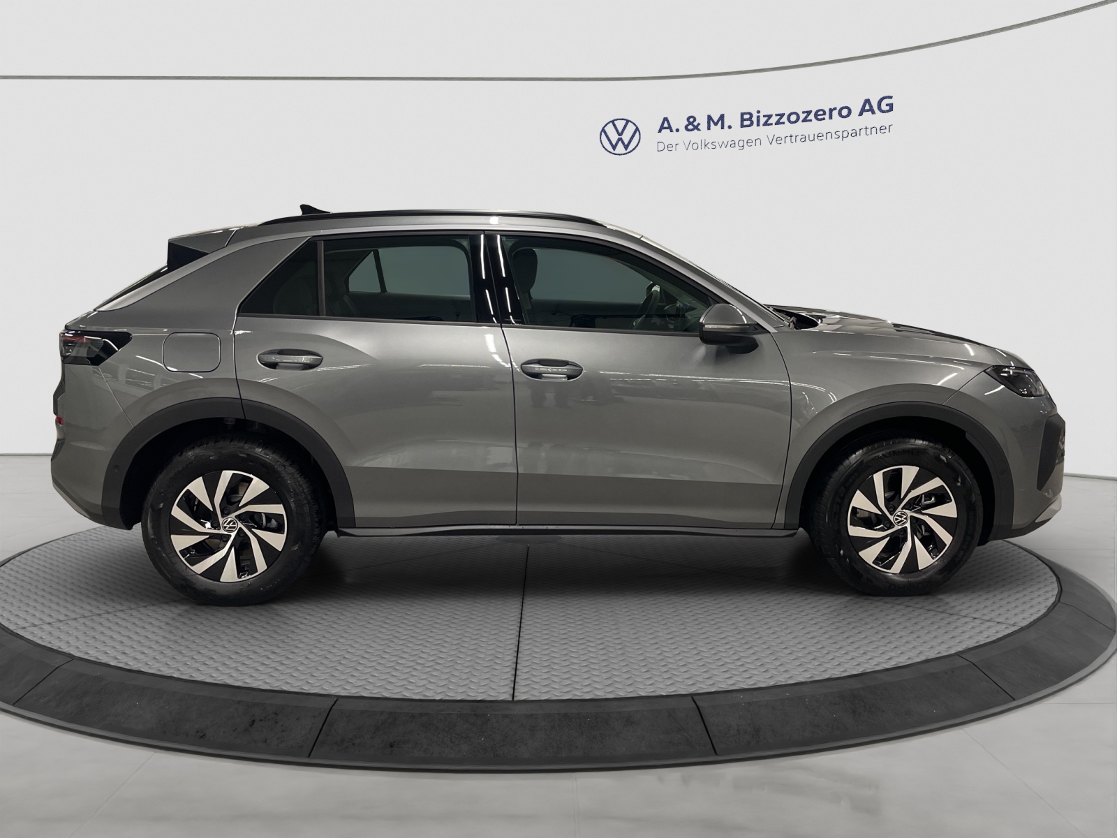 VW T-Roc 1.5 eTSI mHEV Trend DSG-image-5