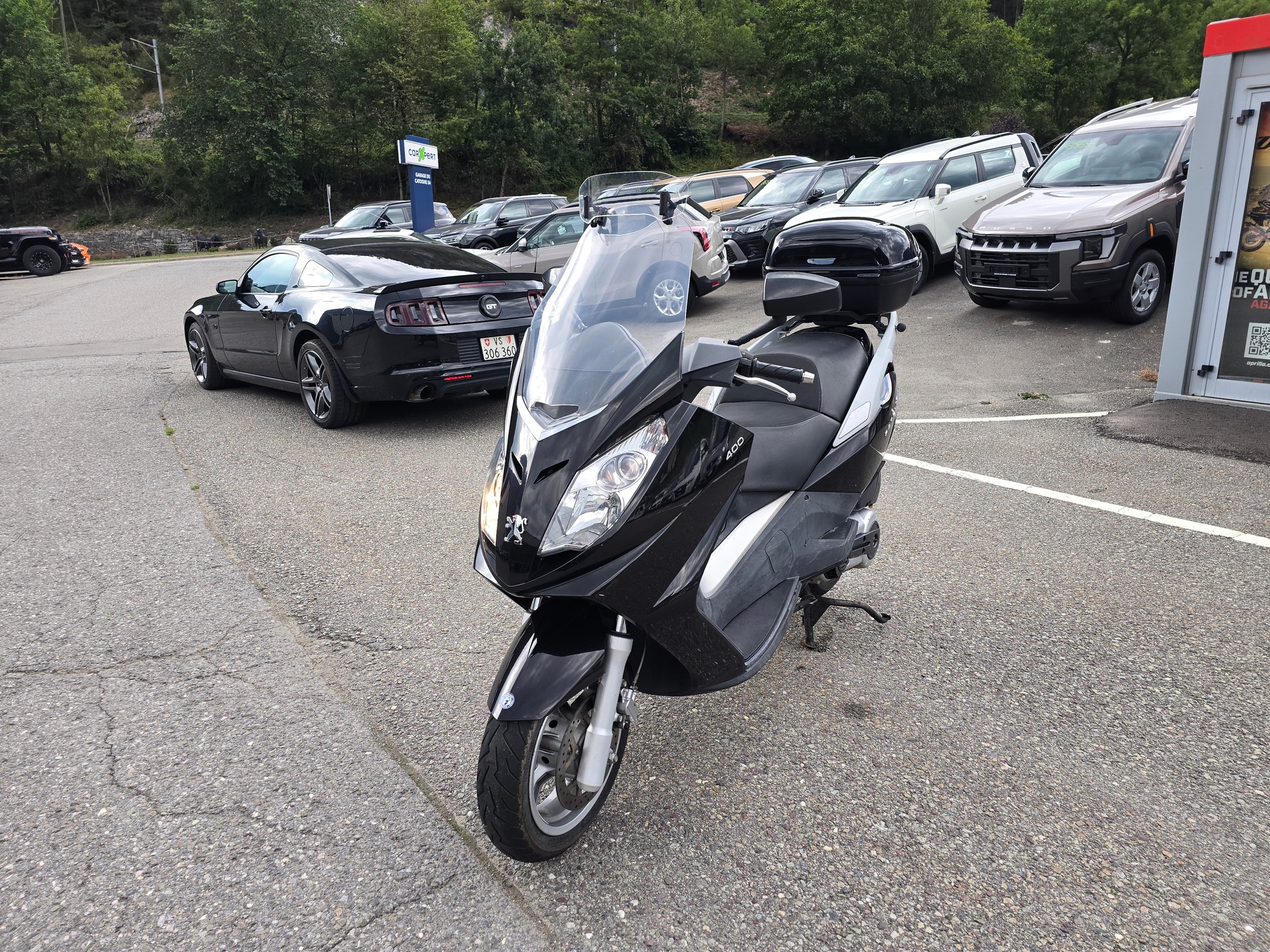 PEUGEOT Satelis 400 Premium-image-7