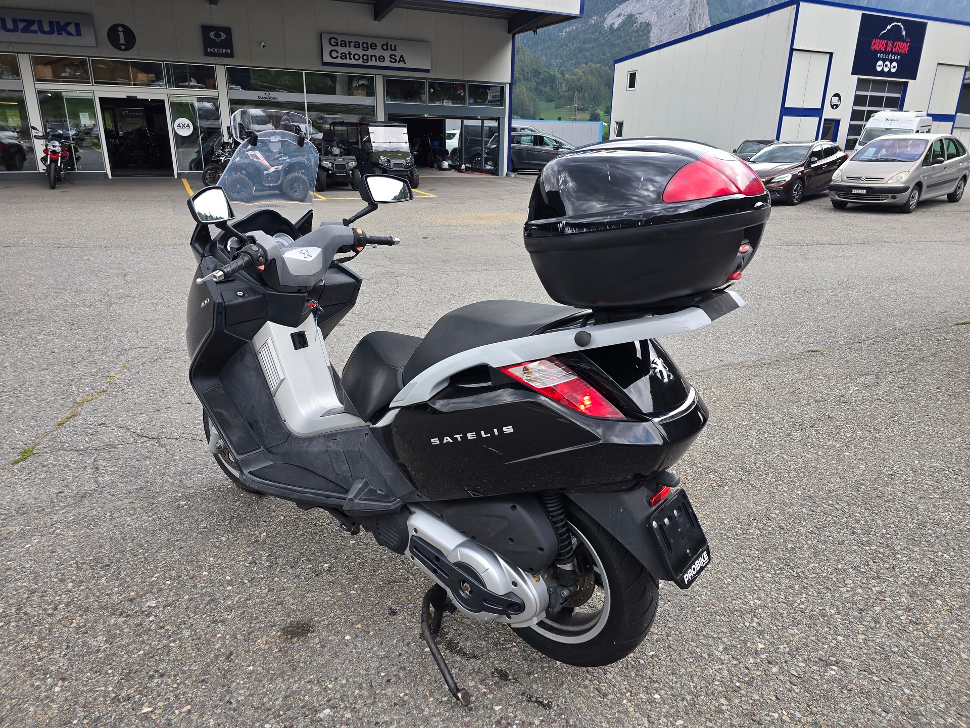 PEUGEOT Satelis 400 Premium-image-3