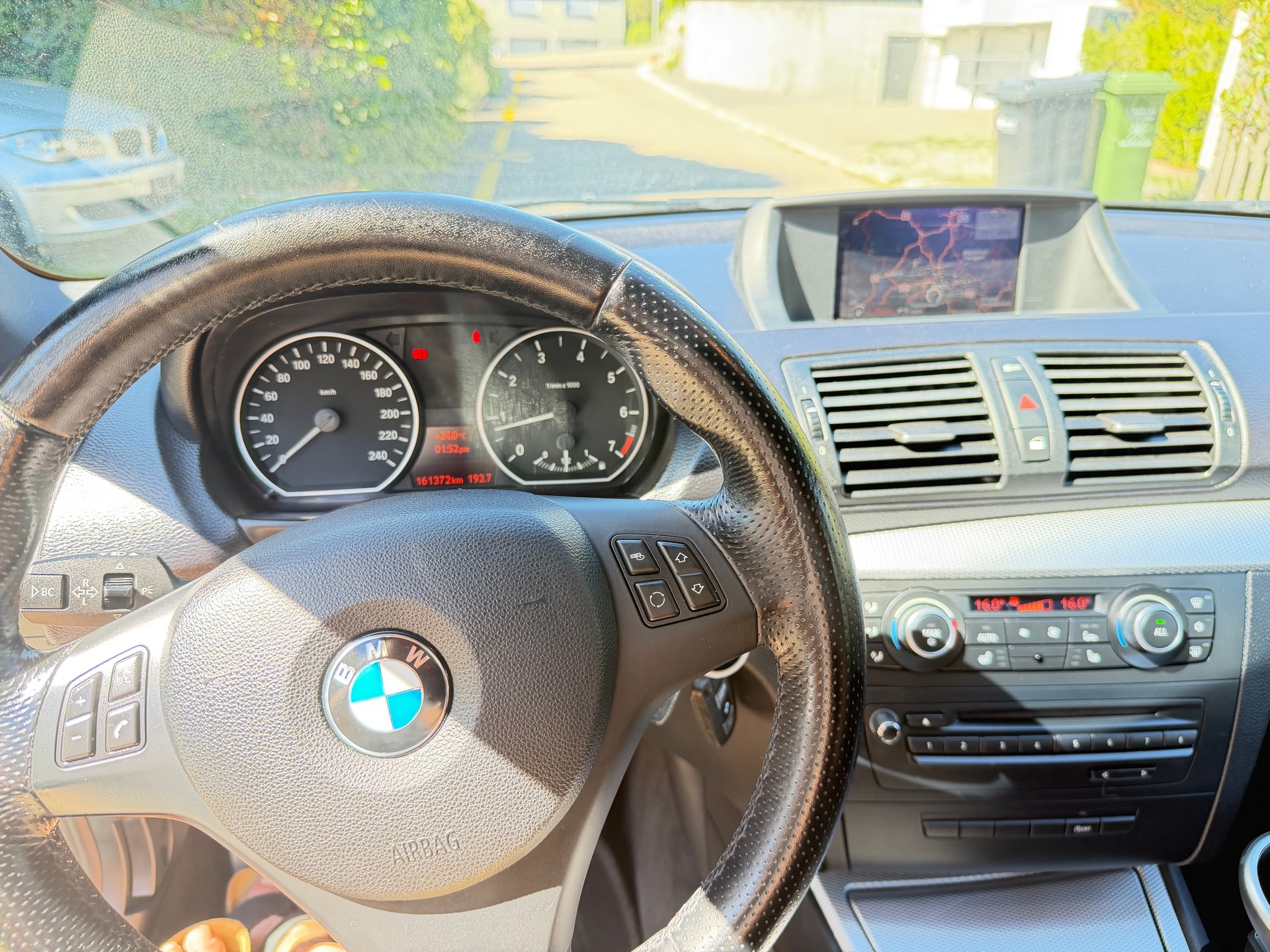 BMW 118i Dynamic Edition/ FRISCH AB MFK & SERVICE-image-12