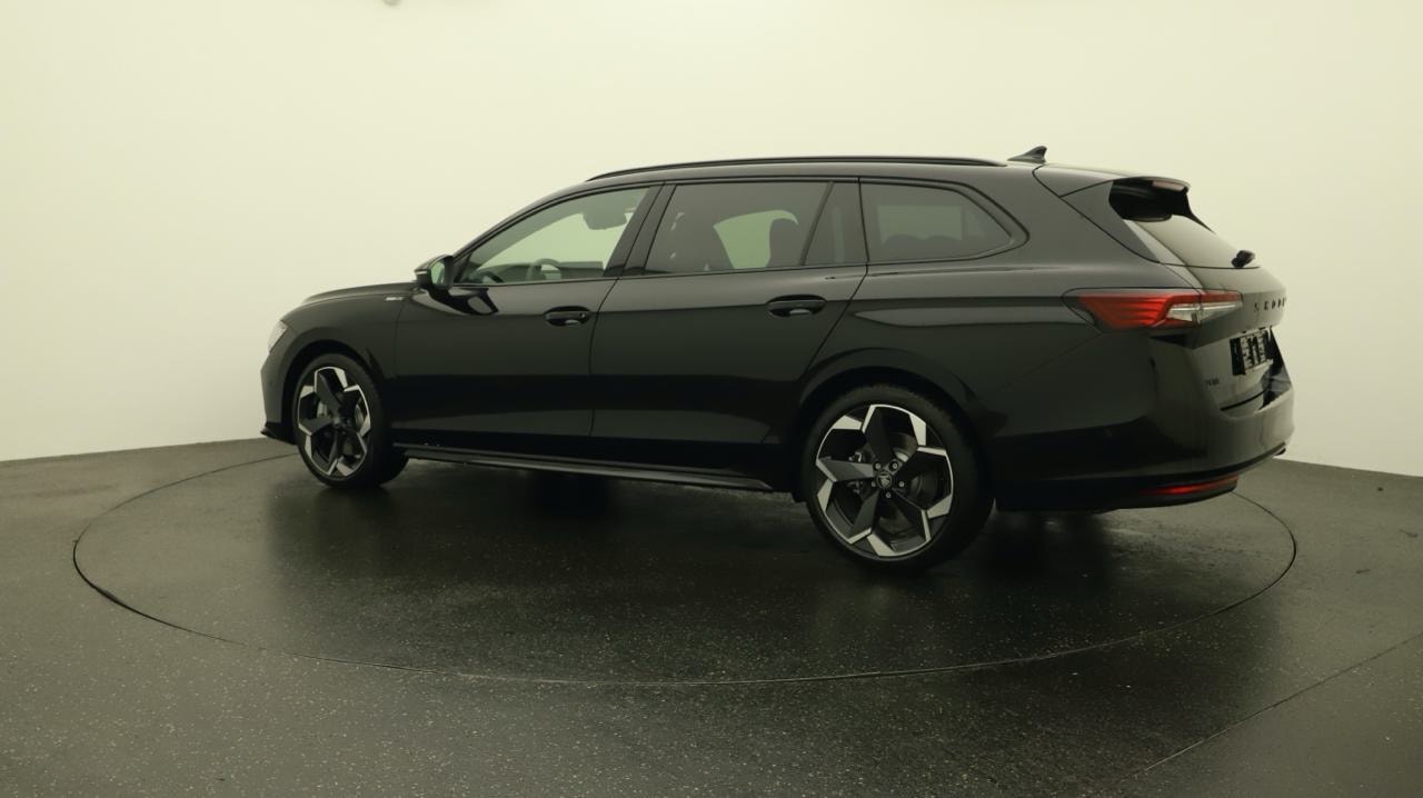 SKODA Superb Combi 2.0 TSI Sportline 4x4 DSG-image-2
