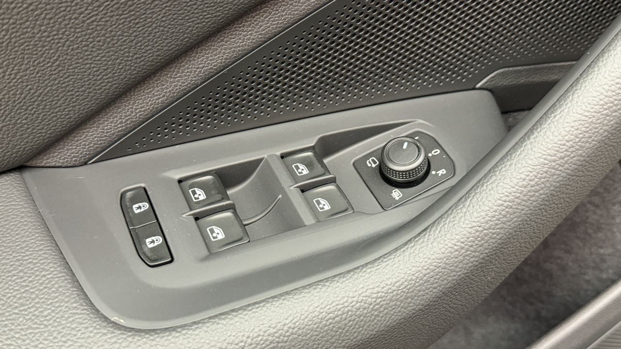 SKODA Superb Combi 2.0 TSI Sportline 4x4 DSG-image-8