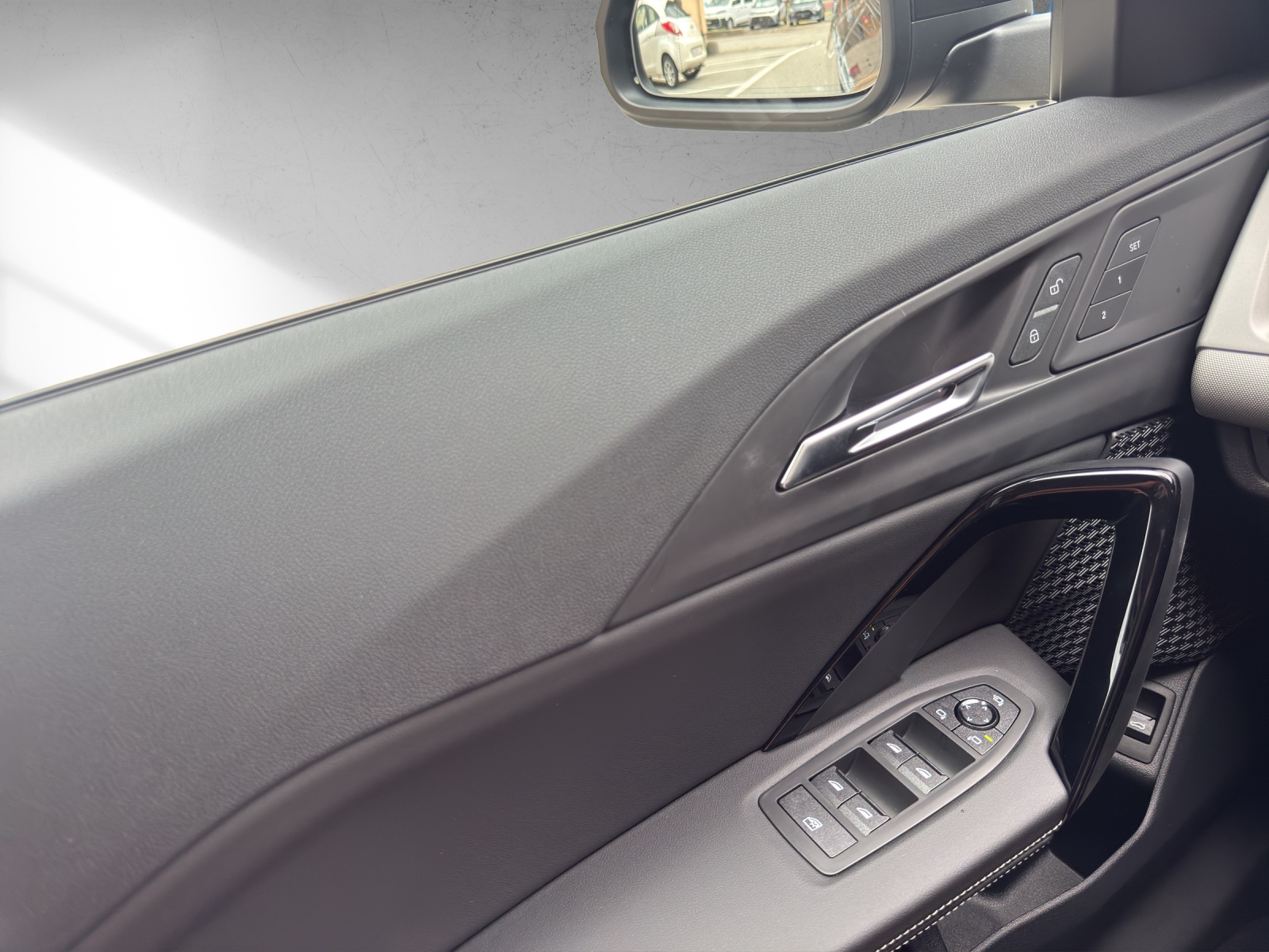 BMW X1 sDrive 18d-image-14
