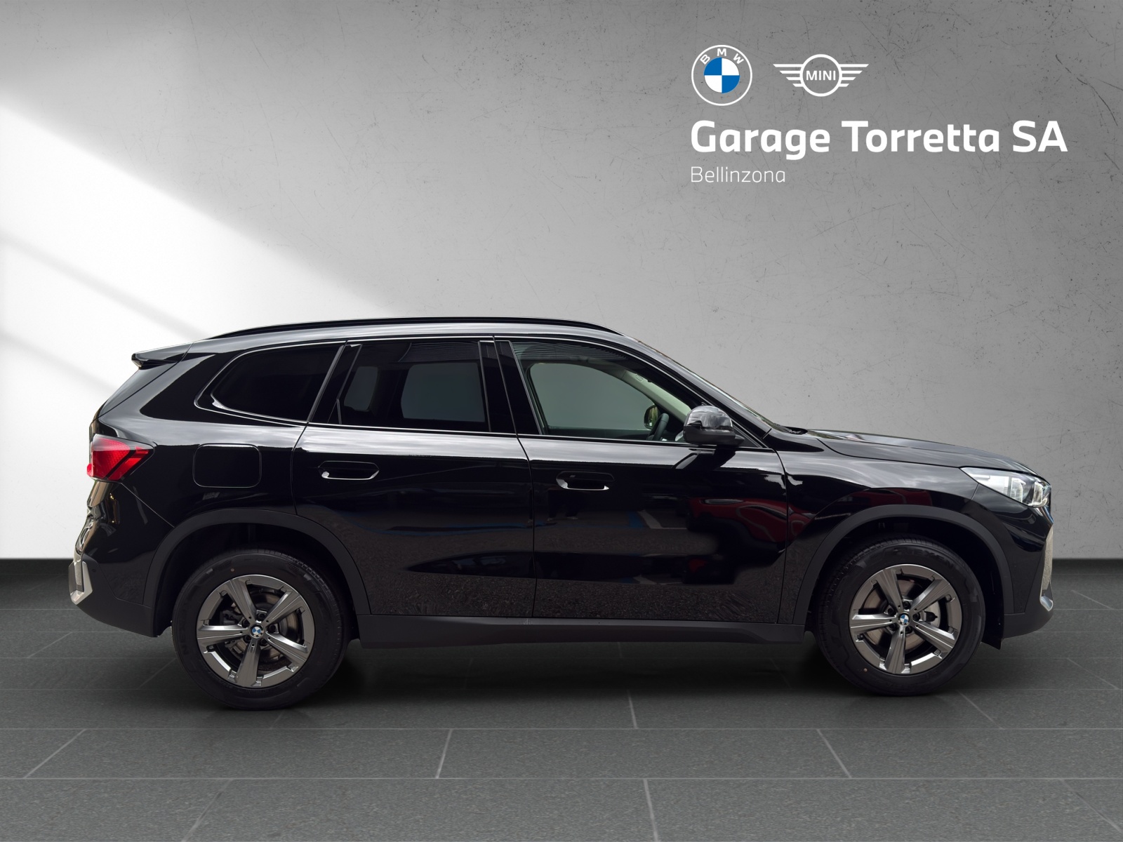BMW X1 sDrive 18d-image-5