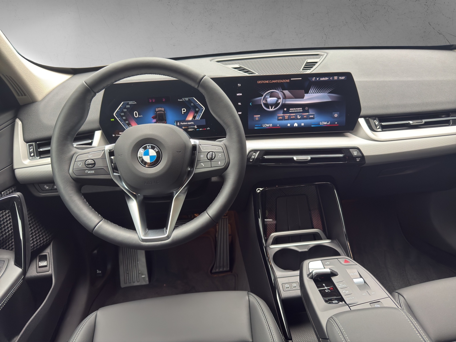 BMW X1 sDrive 18d-image-13