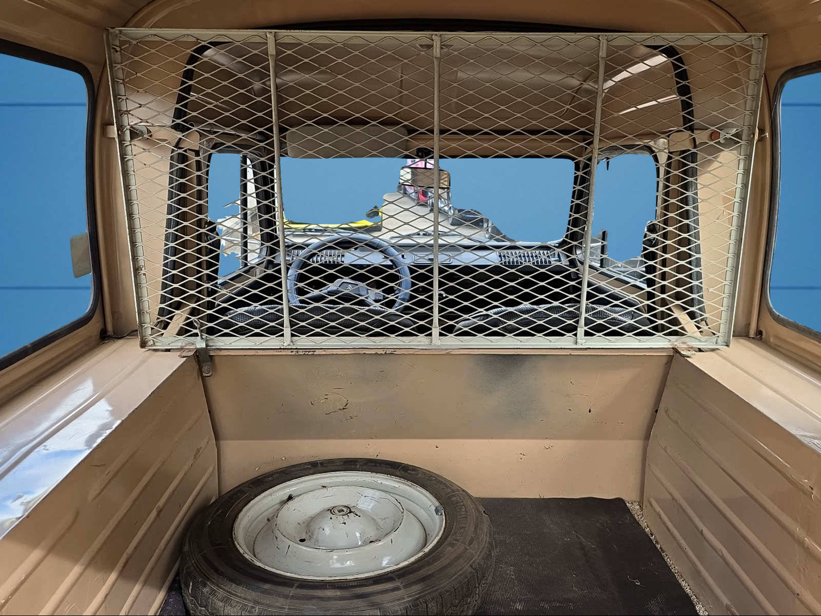 CITROEN 2CV6 Spécial (Club)-image-10