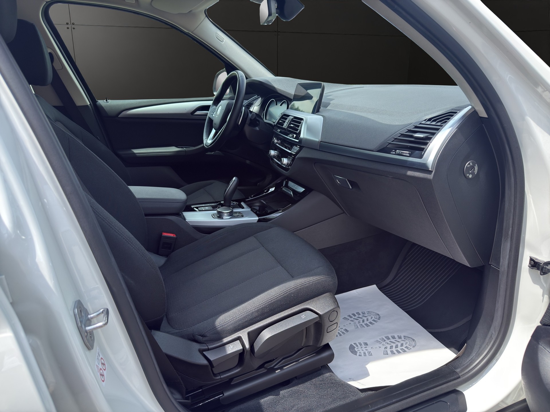 BMW X3 xDrive 20d Individual Luxury Line Steptronic-image-10