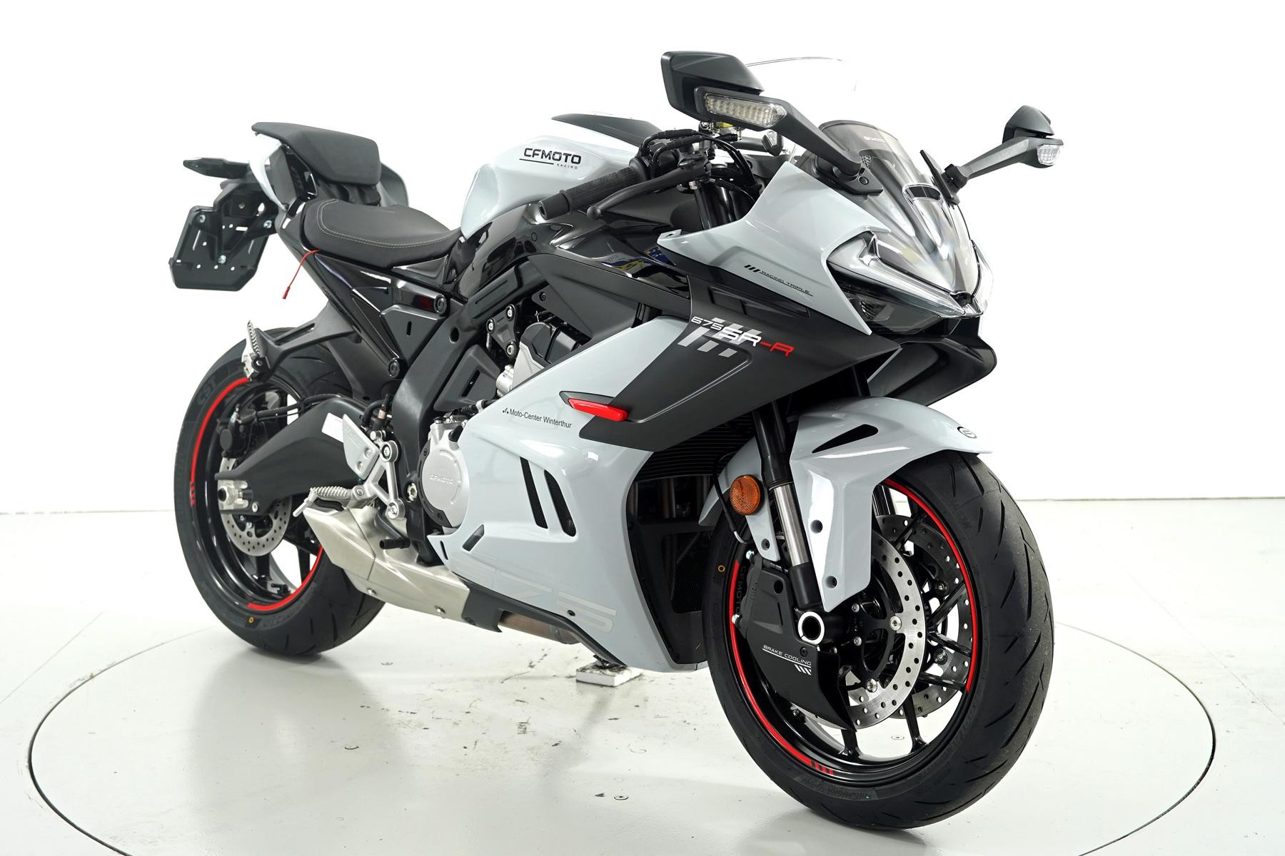 CF MOTO 675 SR-R ABS-showroom-element-1