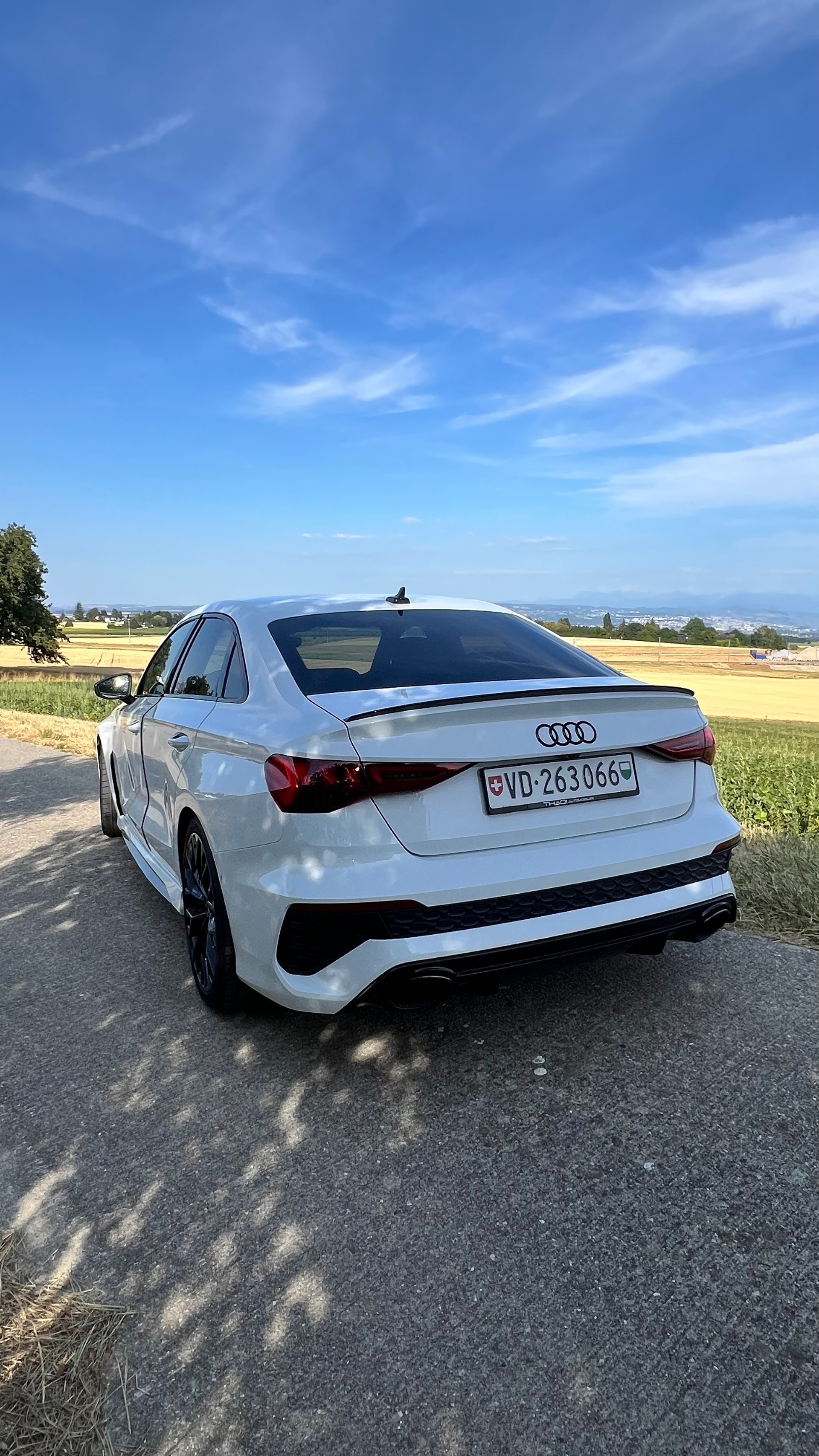 AUDI 2.5 TFSI quattro S-Tronic-image-1