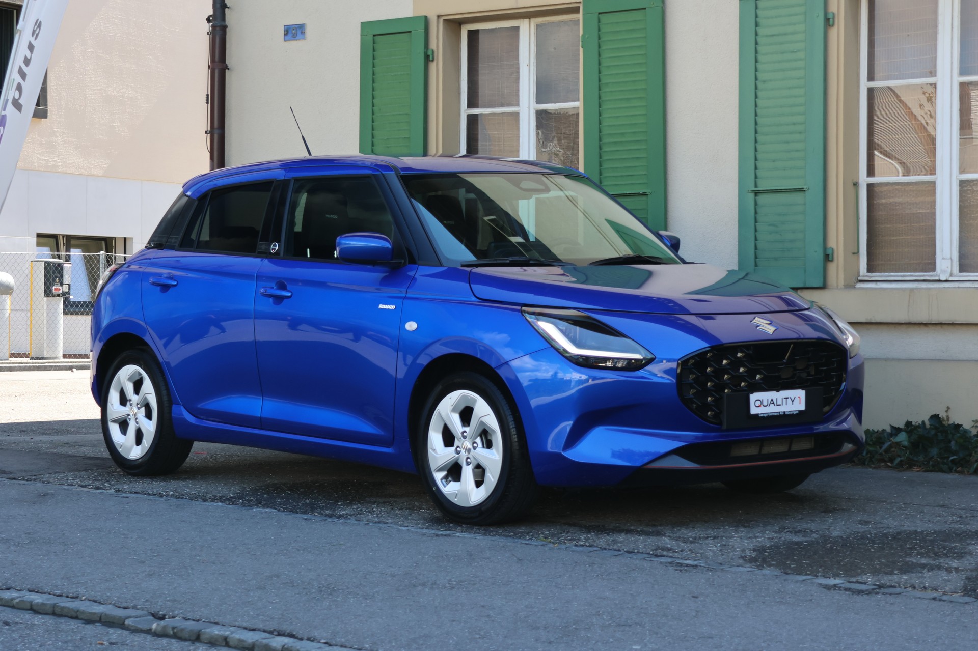 SUZUKI Swift 1.2 Tradizio Top Hybrid CVT limitiertes Schweizer Sondermodell-image-4