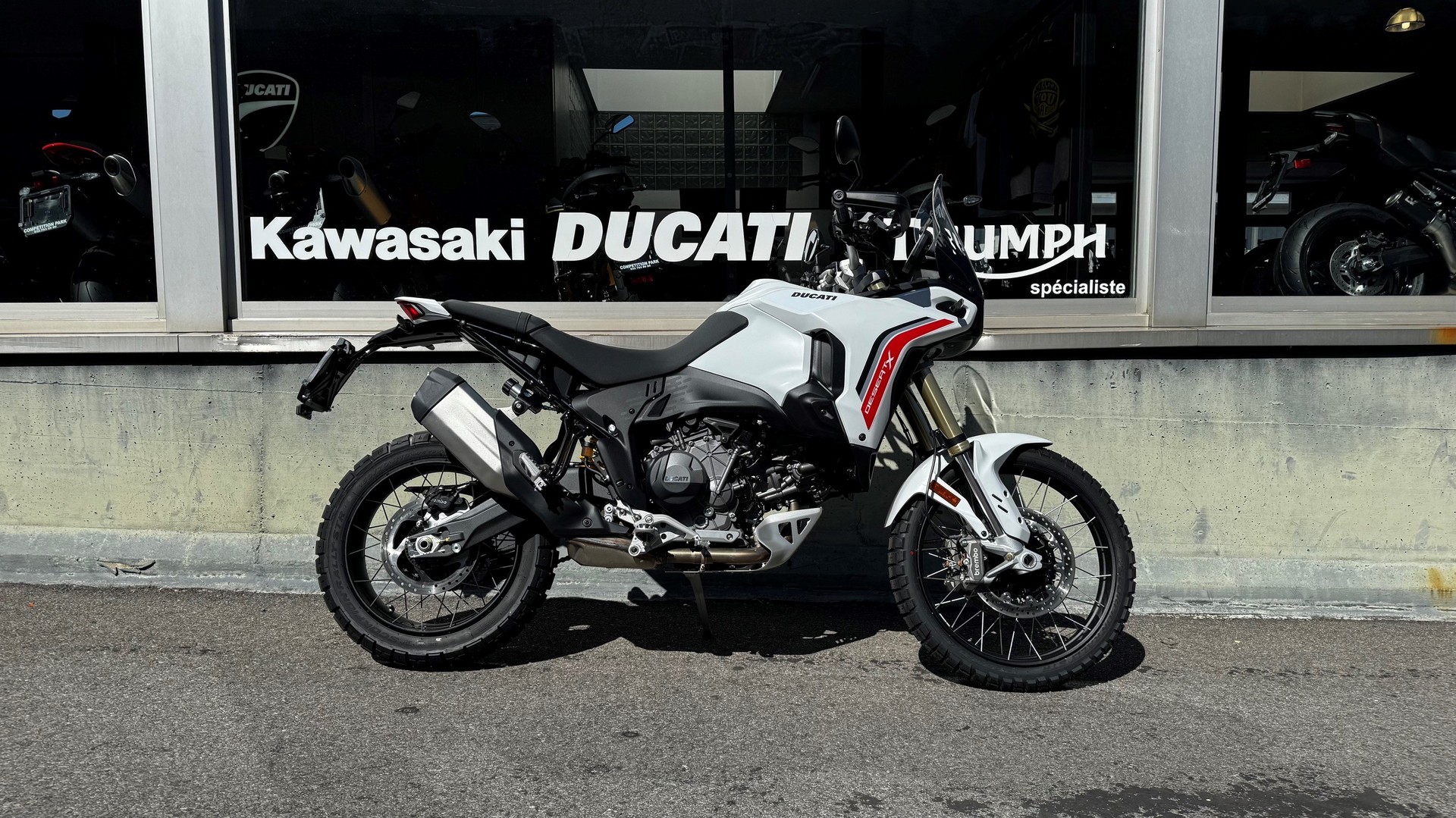DUCATI Desert X