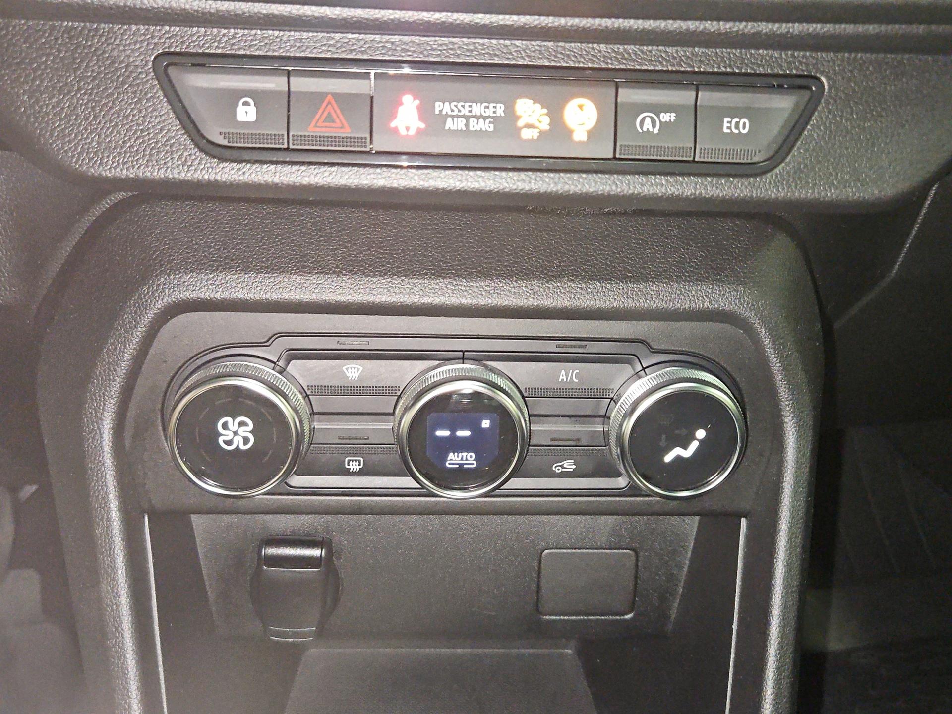 DACIA Sandero TCe 90 Comfort-image-19