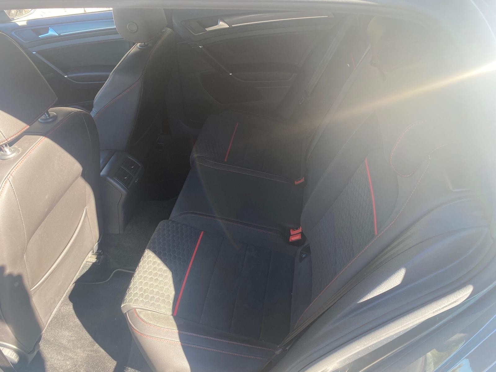 VW Golf 2.0 TSI GTI Performance DSG-image-8