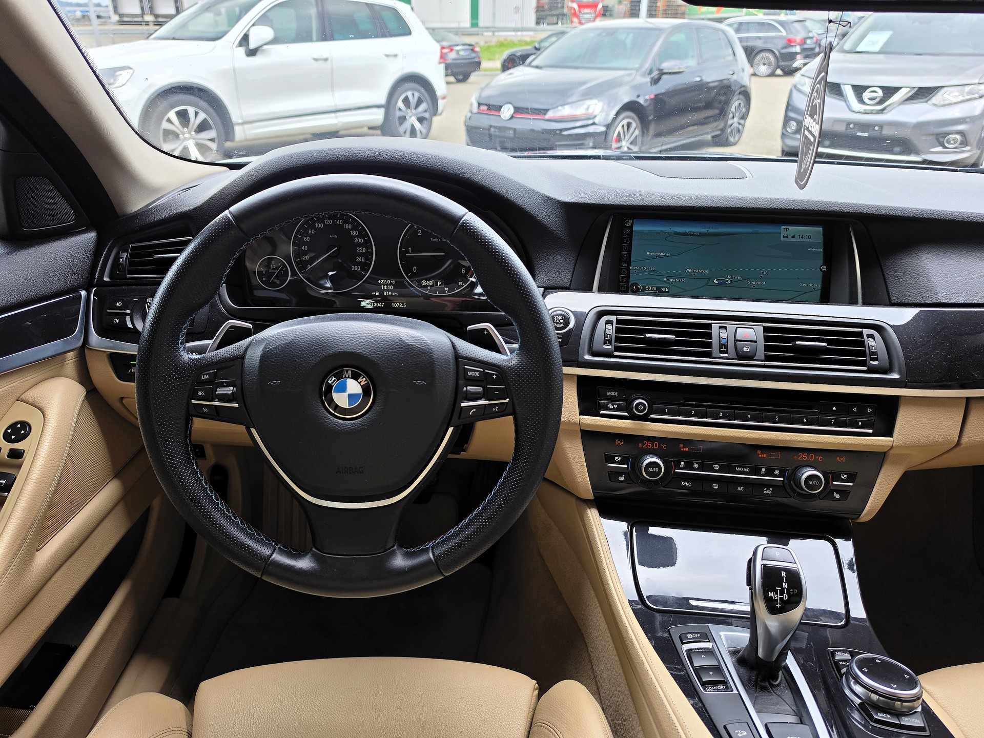 BMW 525d xDrive Touring-image-8