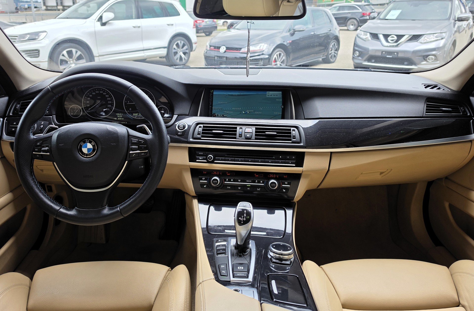 BMW 525d xDrive Touring-image-3
