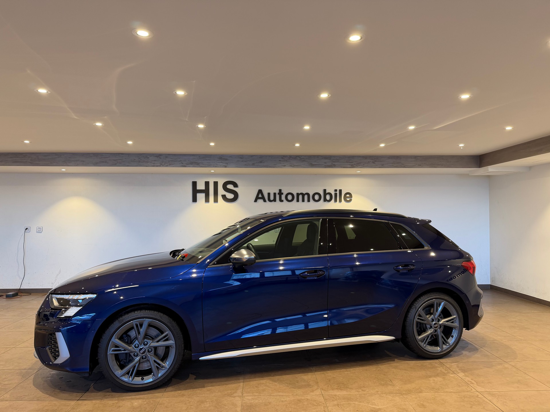 AUDI S3 Sportback 2.0 TFSI quattro S-Tronic-image-3