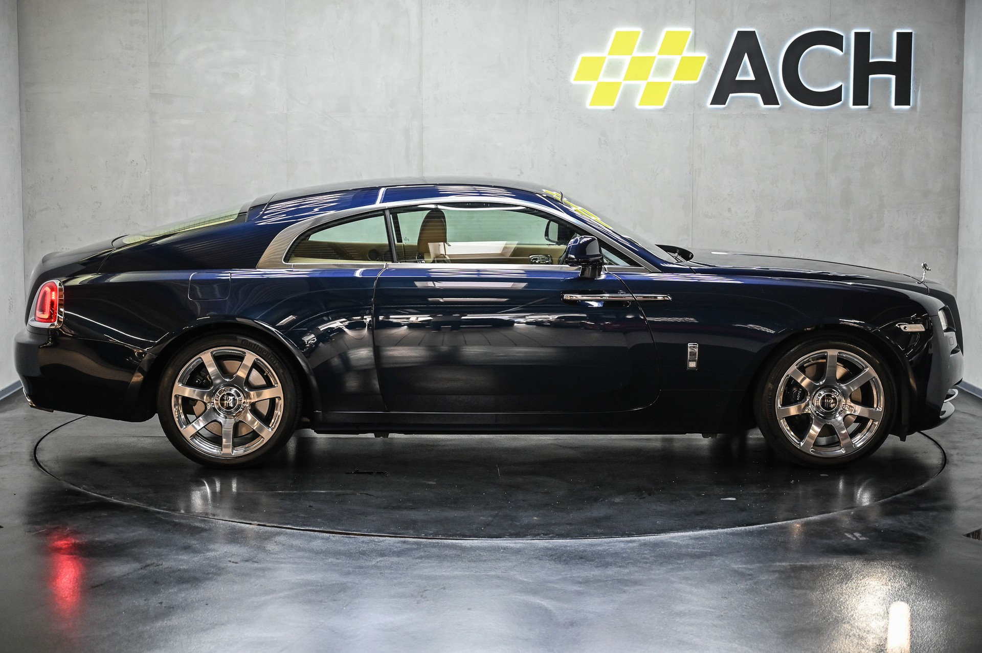 ROLLS-ROYCE Wraith 6.6 V12-image-10