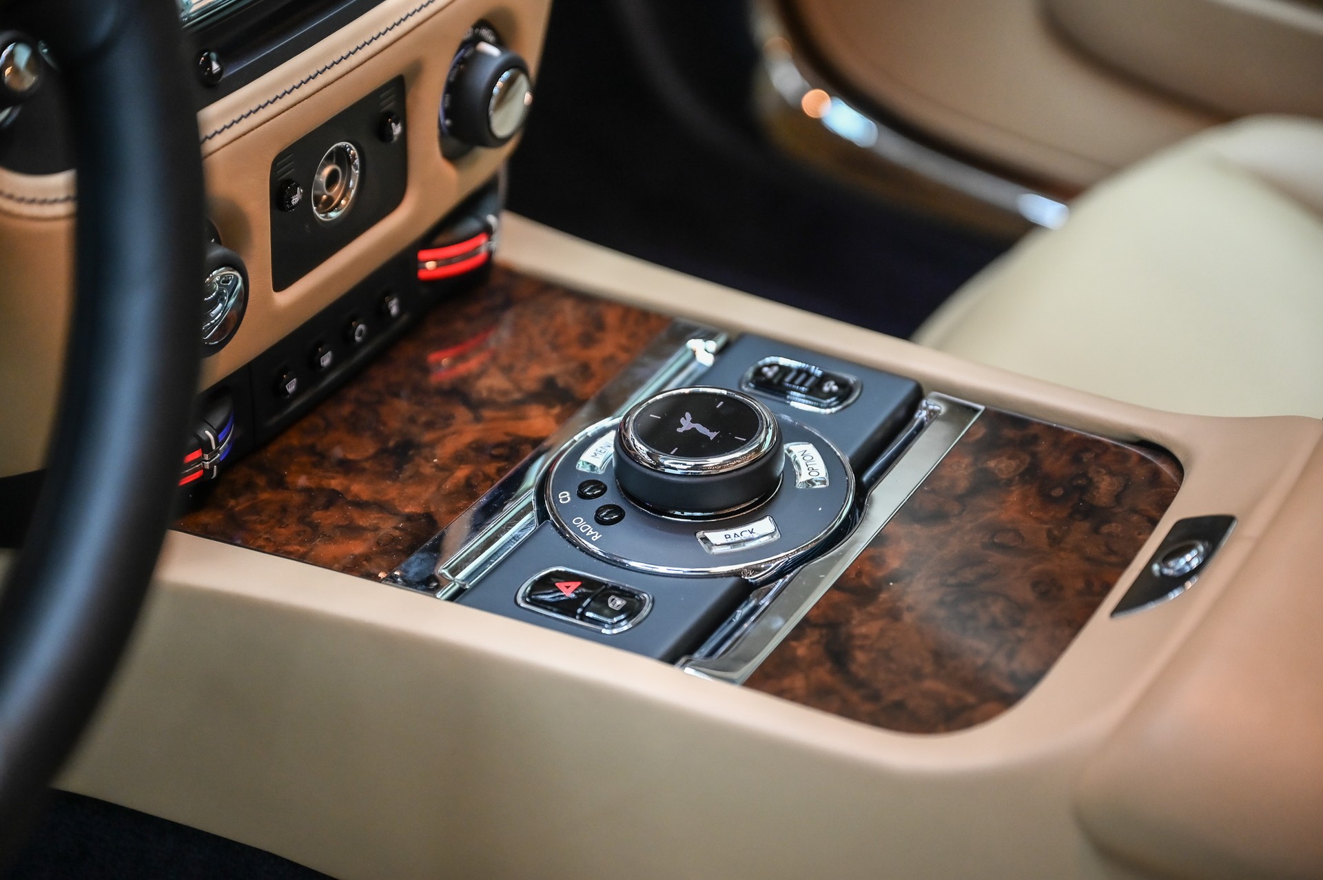 ROLLS-ROYCE Wraith 6.6 V12-image-26