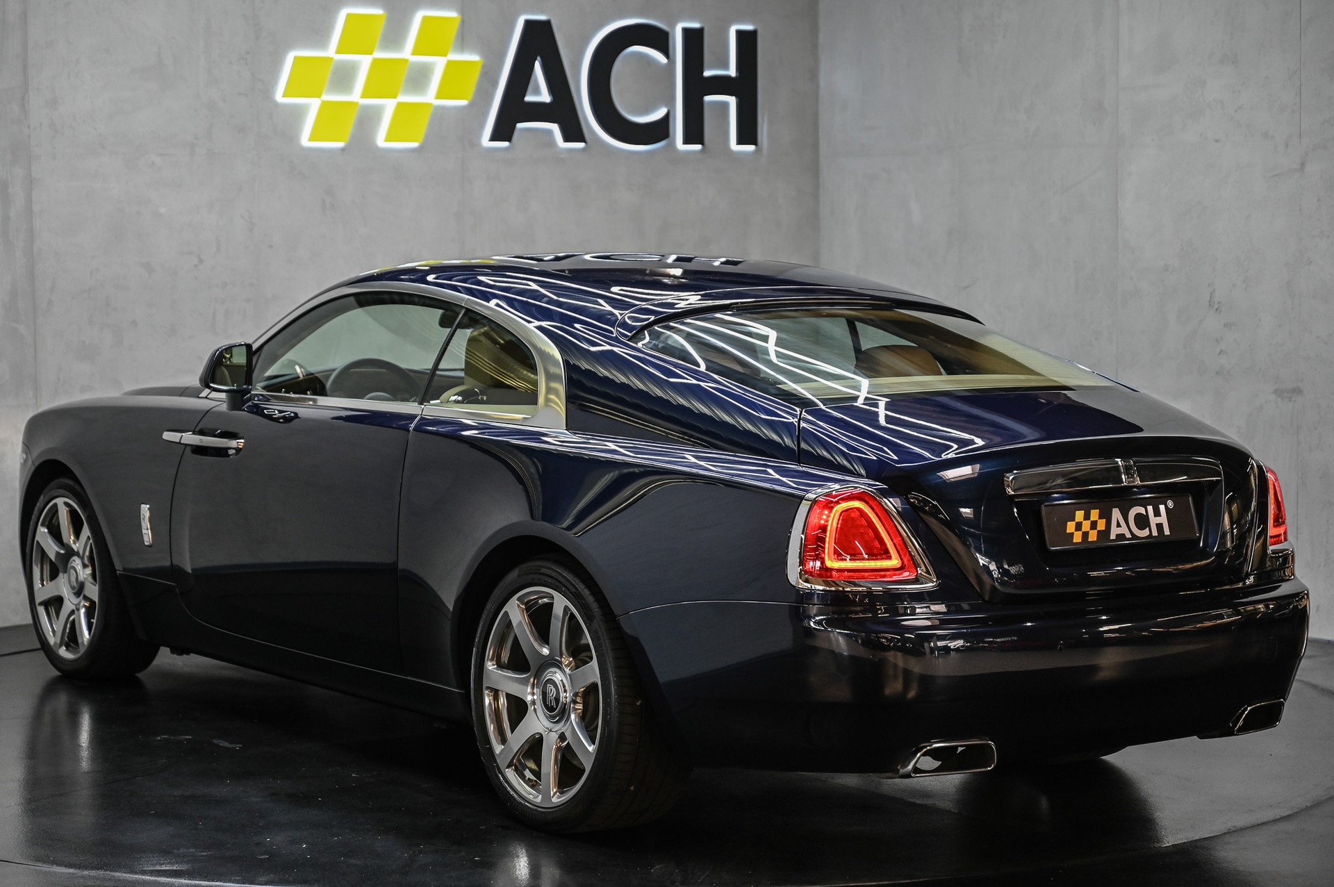 ROLLS-ROYCE Wraith 6.6 V12-image-6