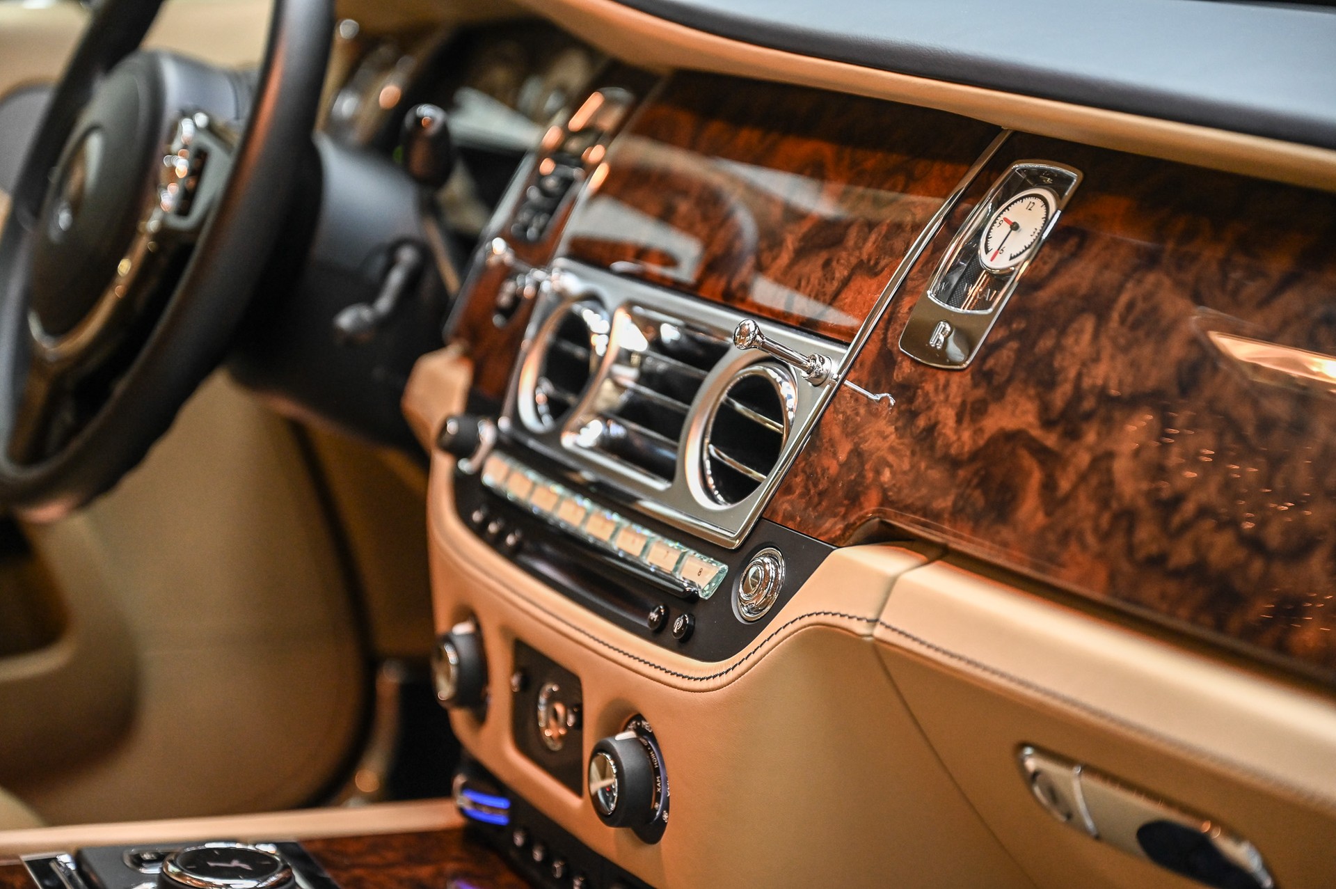 ROLLS-ROYCE Wraith 6.6 V12-image-19