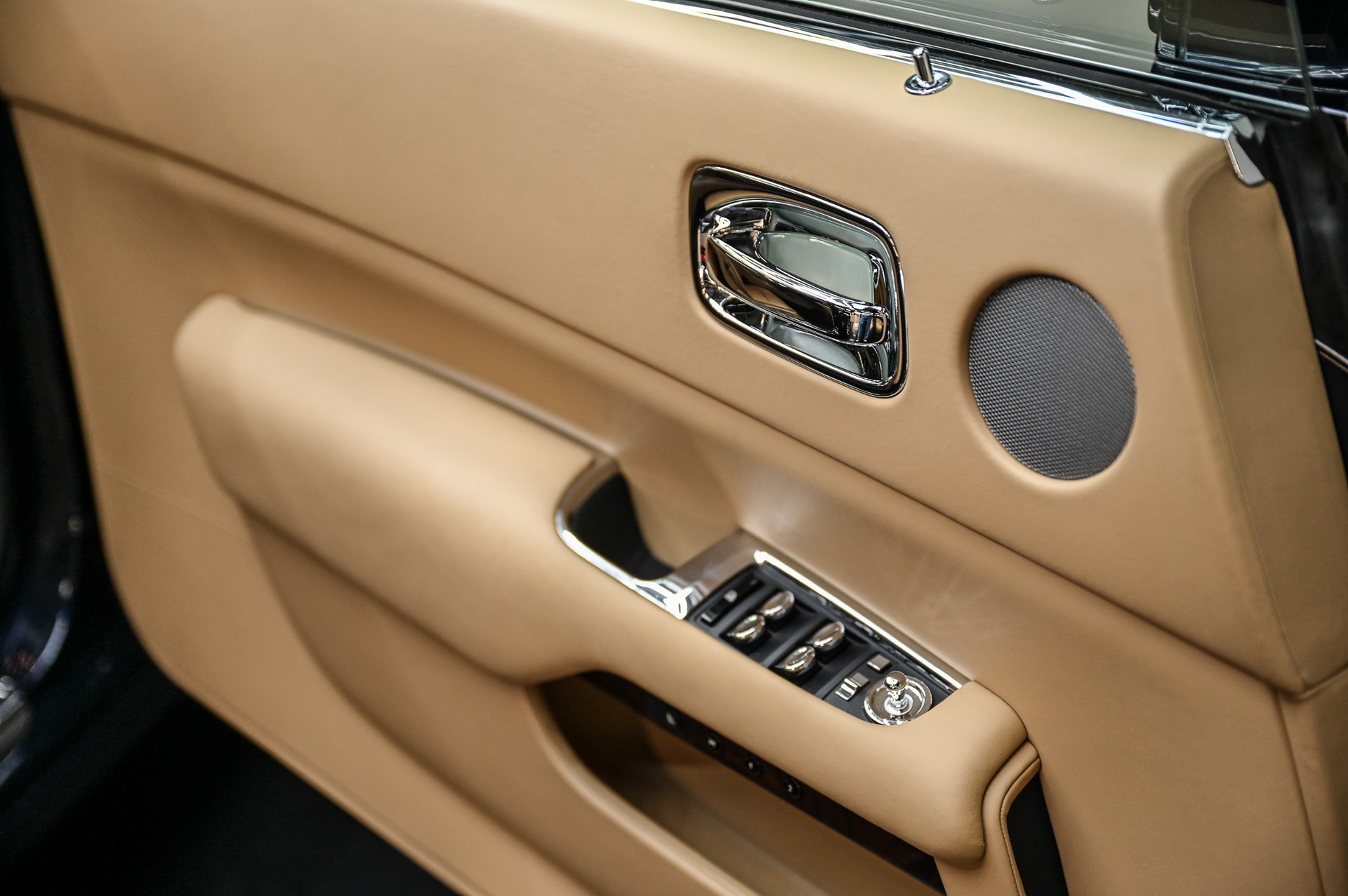 ROLLS-ROYCE Wraith 6.6 V12-image-39