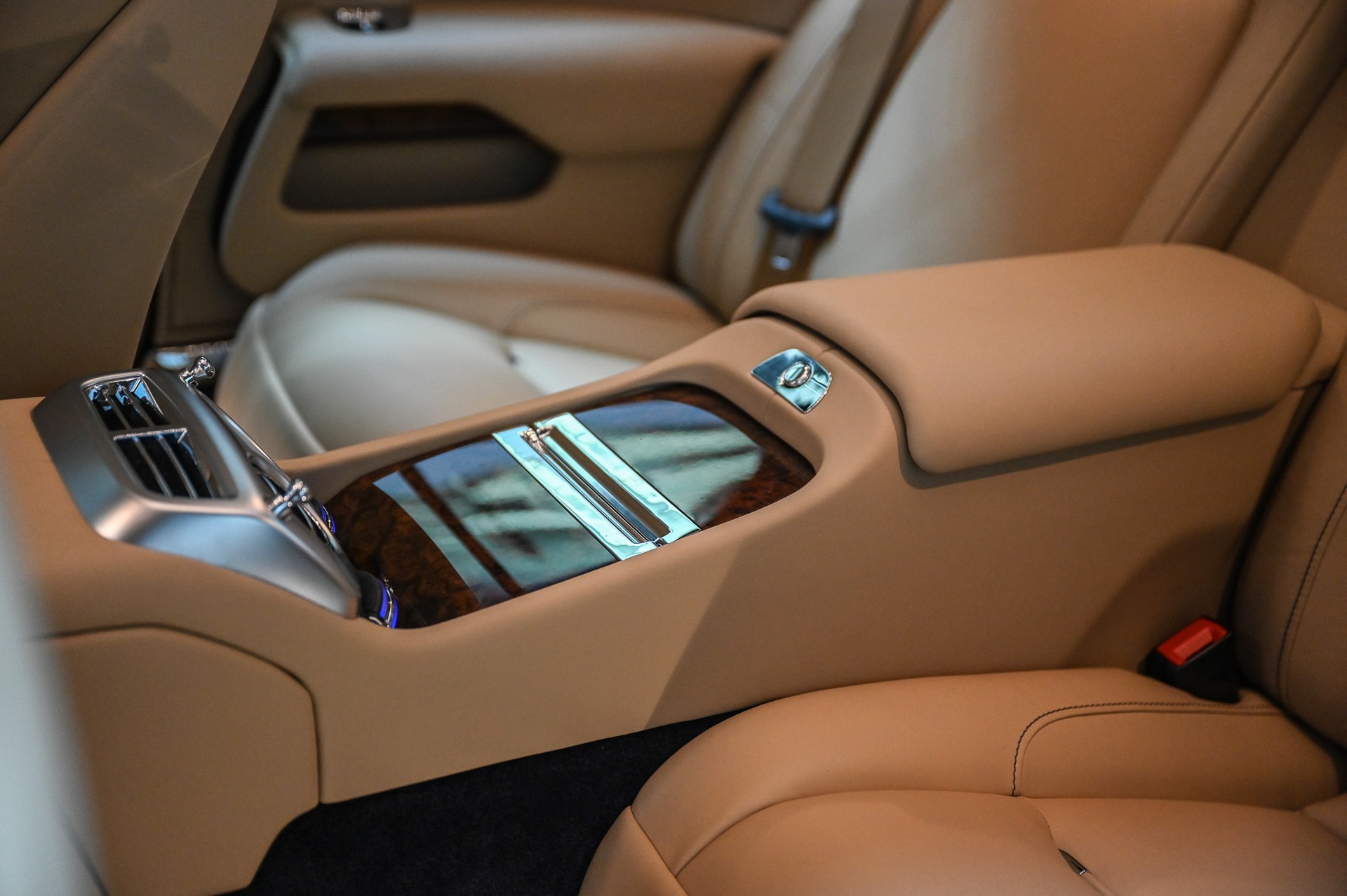 ROLLS-ROYCE Wraith 6.6 V12-image-35