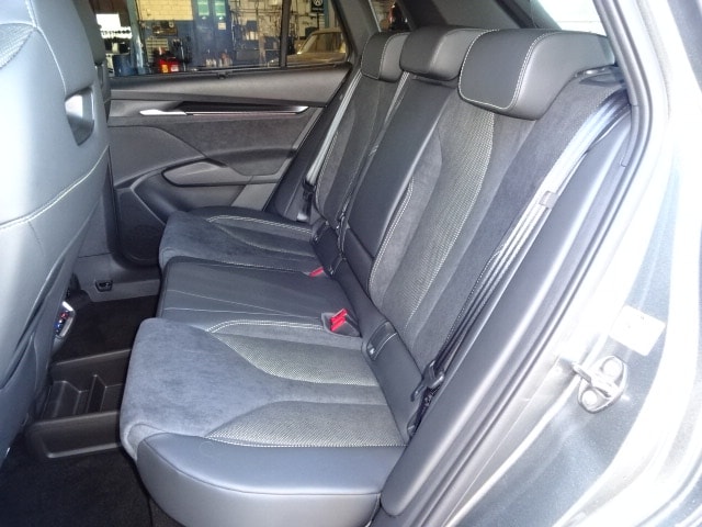 SKODA Elroq RS 4x4-image-11