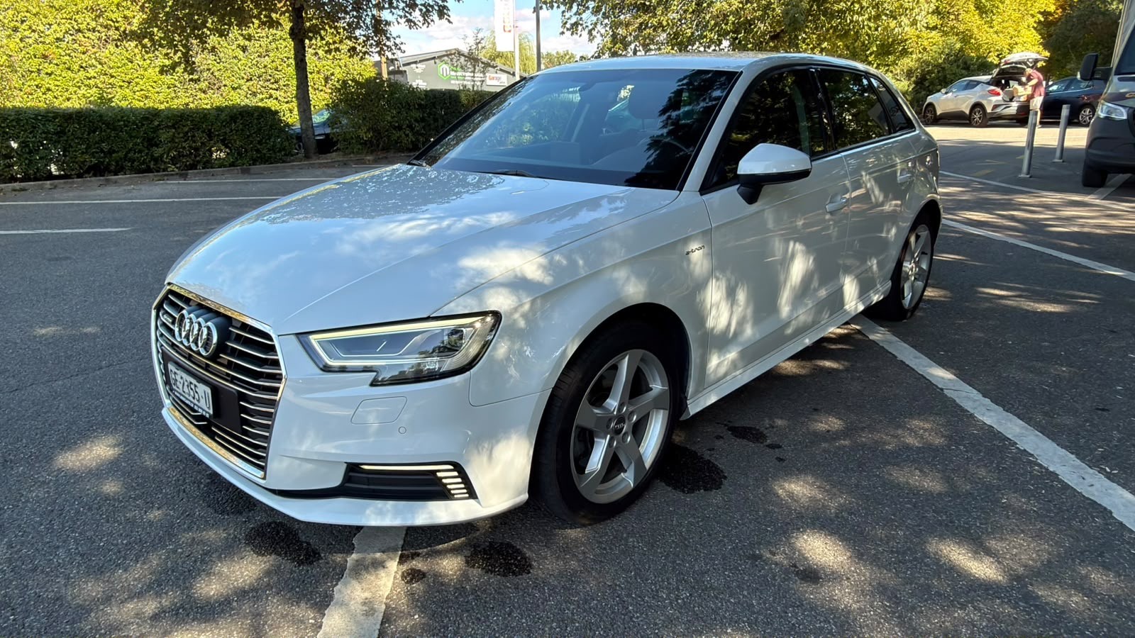 AUDI A3 Sportback 1.4 e-tron Sport S-tronic-image-1