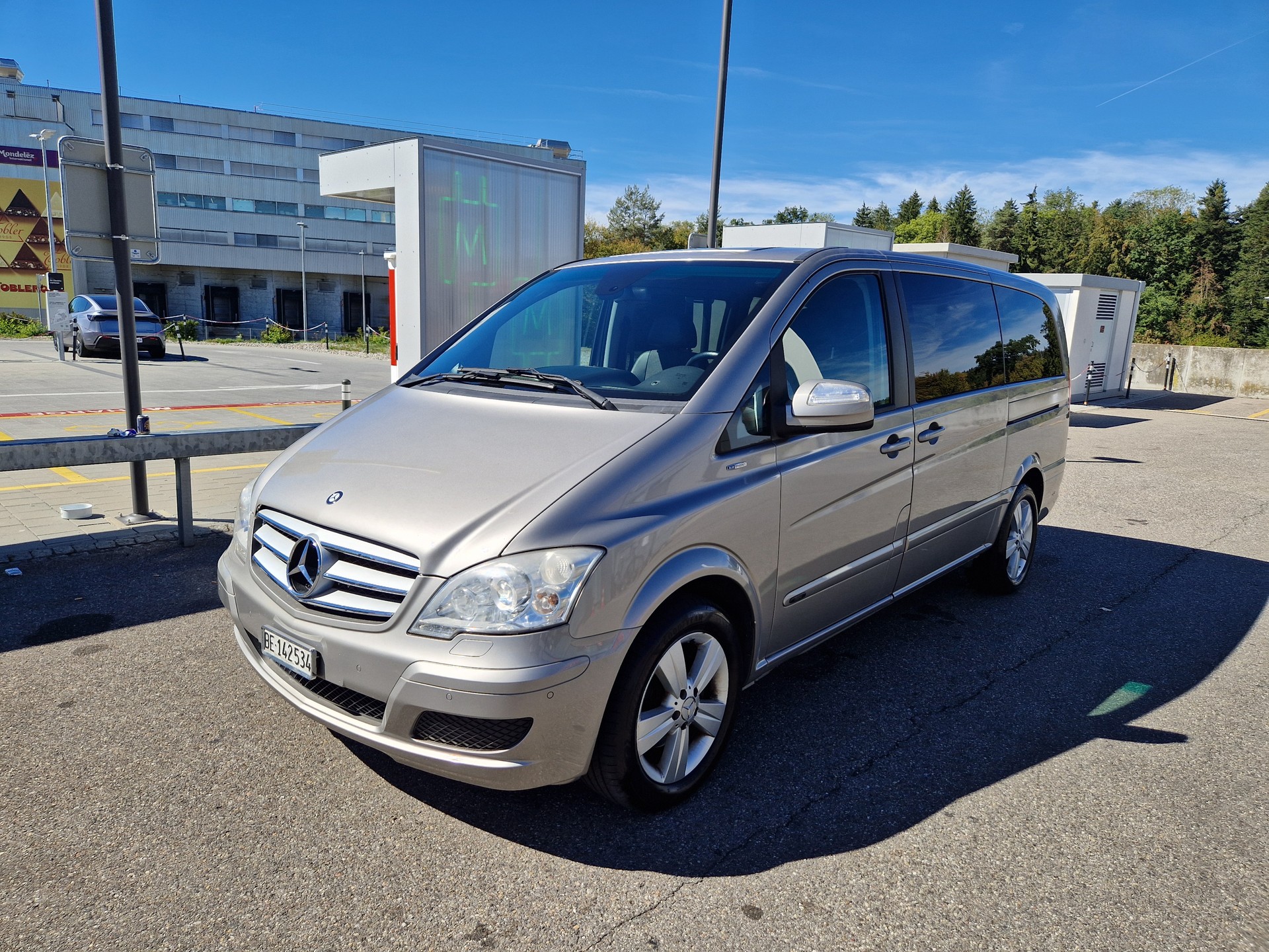 MERCEDES-BENZ VIANO-image-0