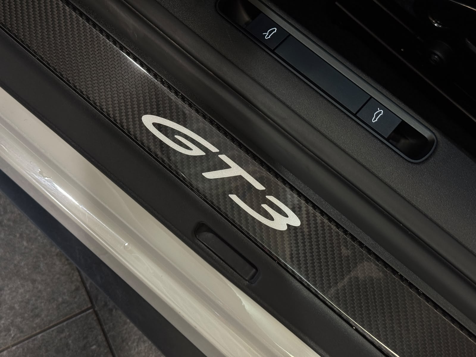 PORSCHE 911 GT3 PDK *Clubsport Keramik*-image-13