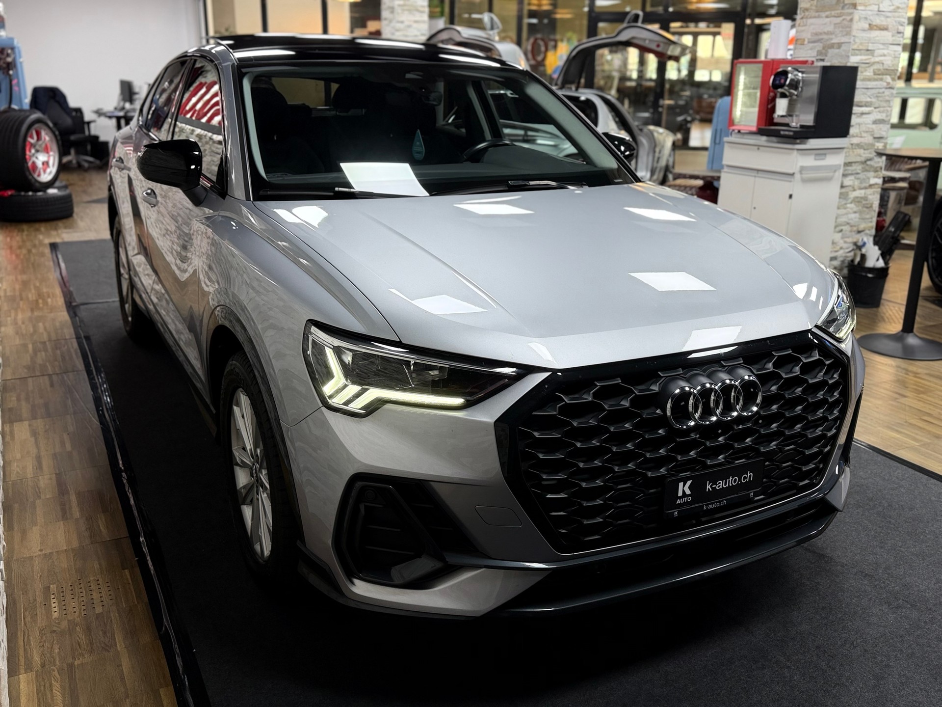 AUDI Q3 Sportback 35 TFSI Attraction S-tronic-image-10