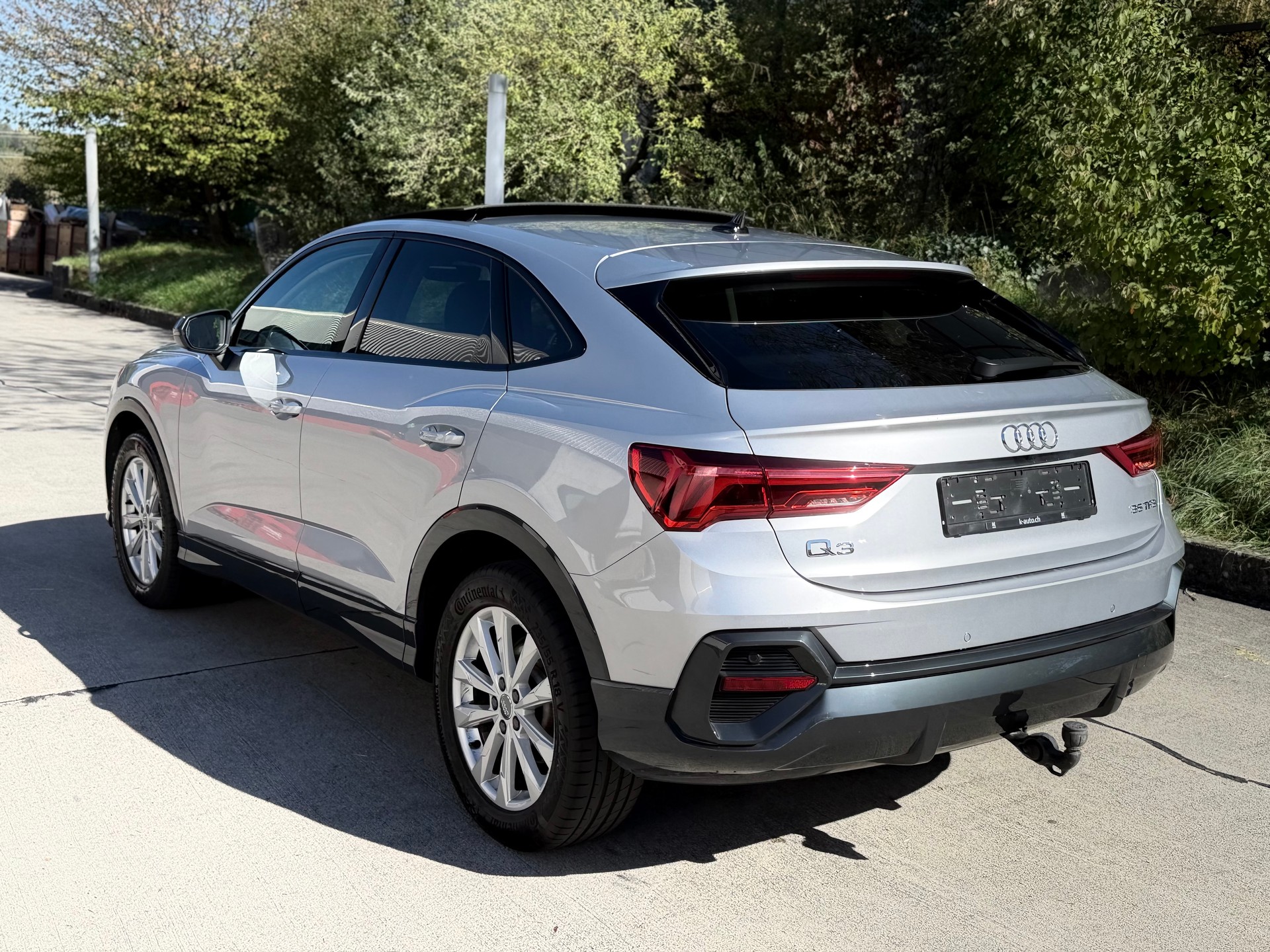 AUDI Q3 Sportback 35 TFSI Attraction S-tronic-image-4