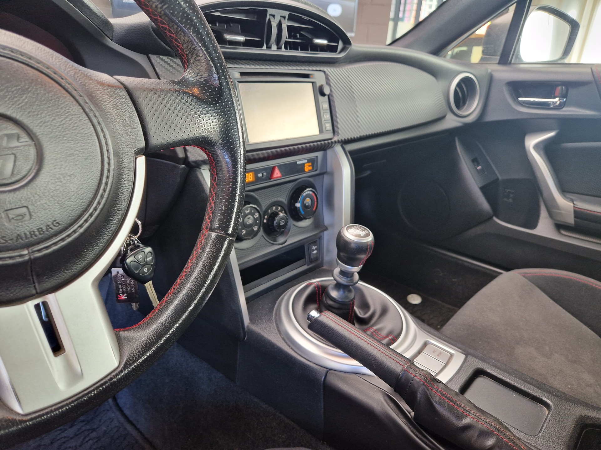 TOYOTA GT 86 2.0 D-4S Sport Manual *BLACK EDITION*-image-12