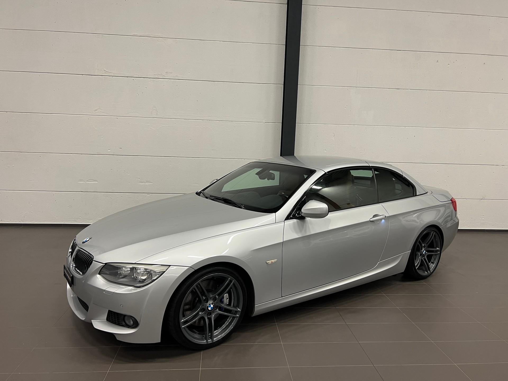 BMW 335i Cabriolet DSG M Paket-image-4